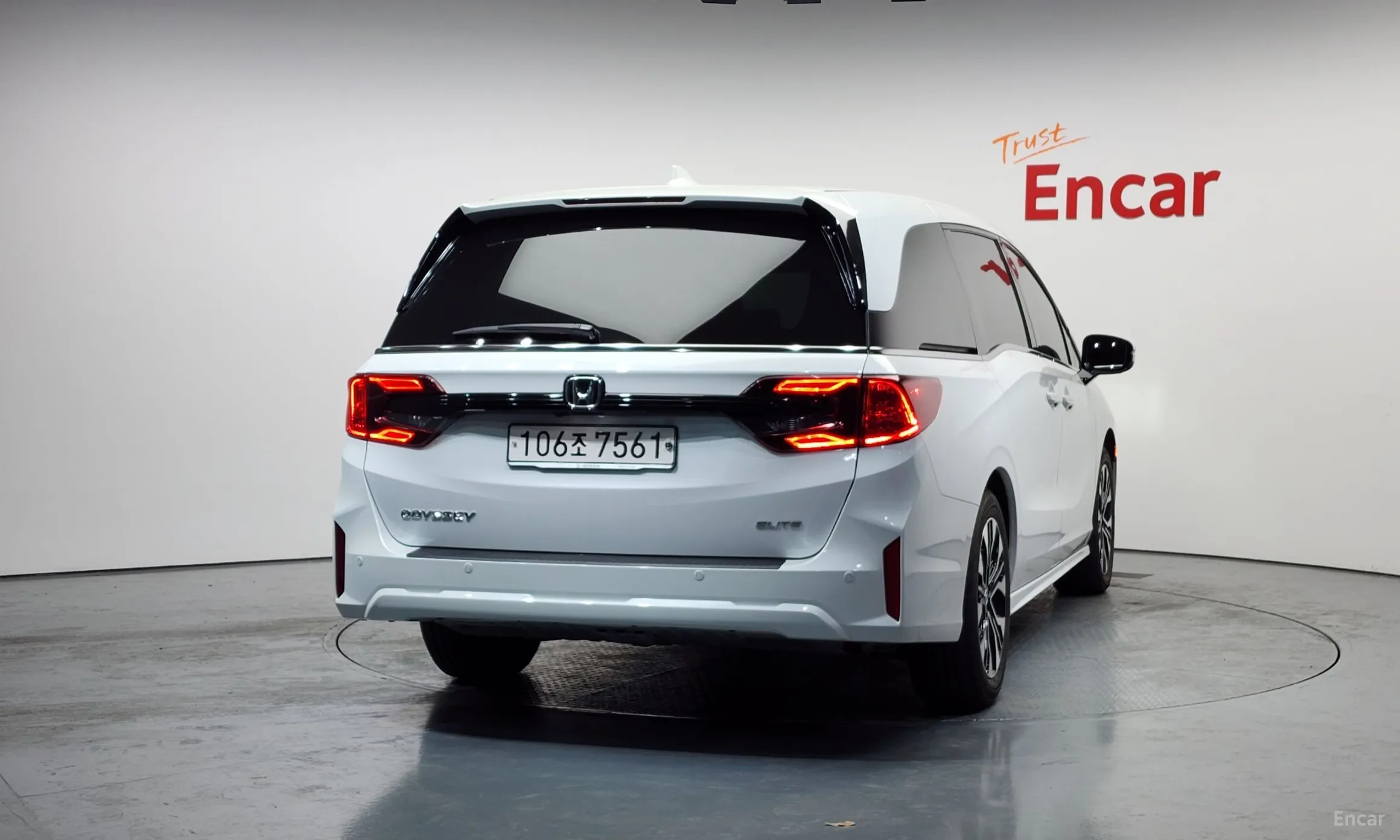 Honda Odyssey превью 4