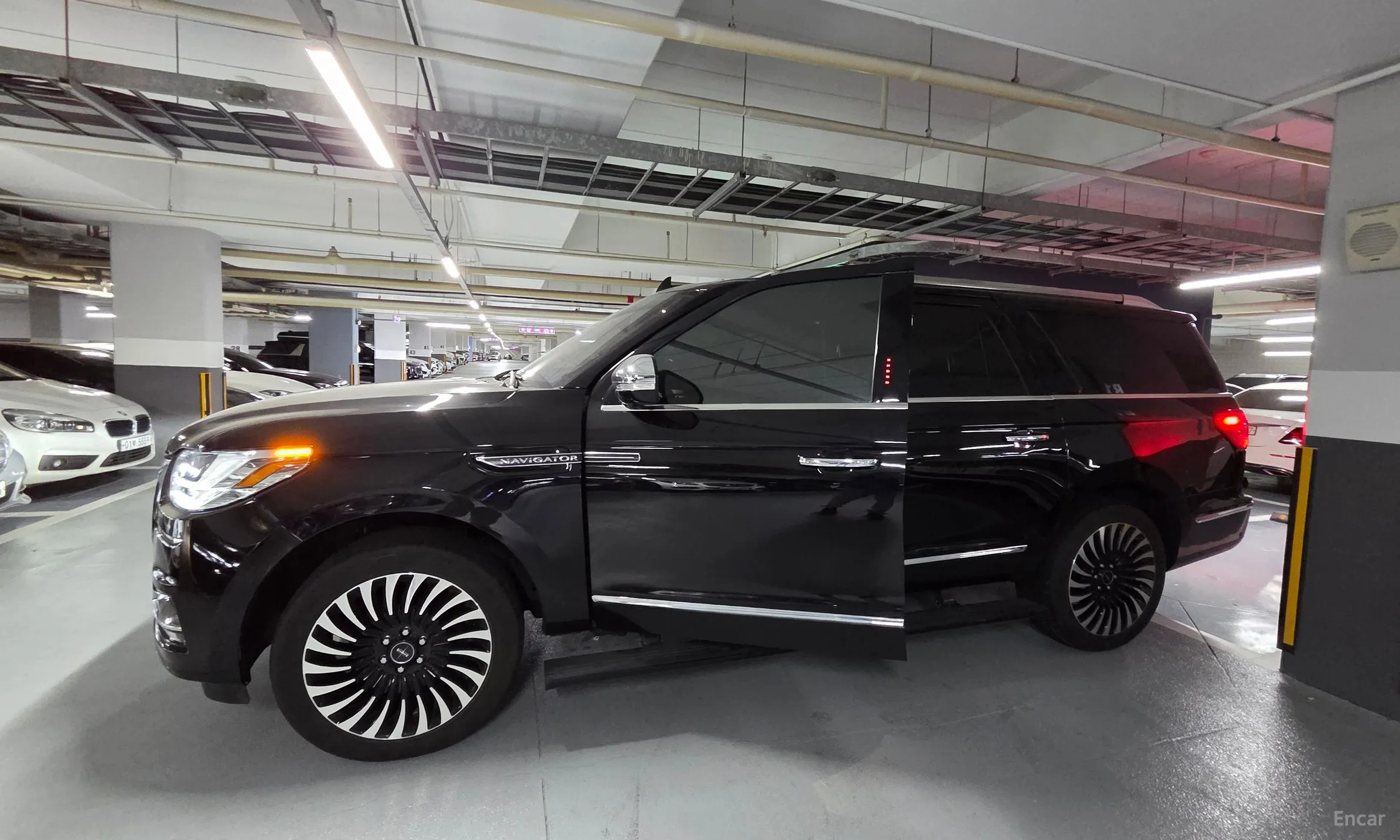 Lincoln Navigator 4th generation превью 3