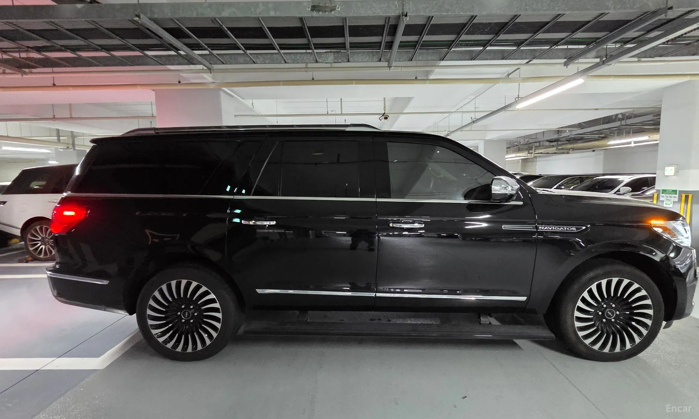 Lincoln Navigator 4th generation превью 4