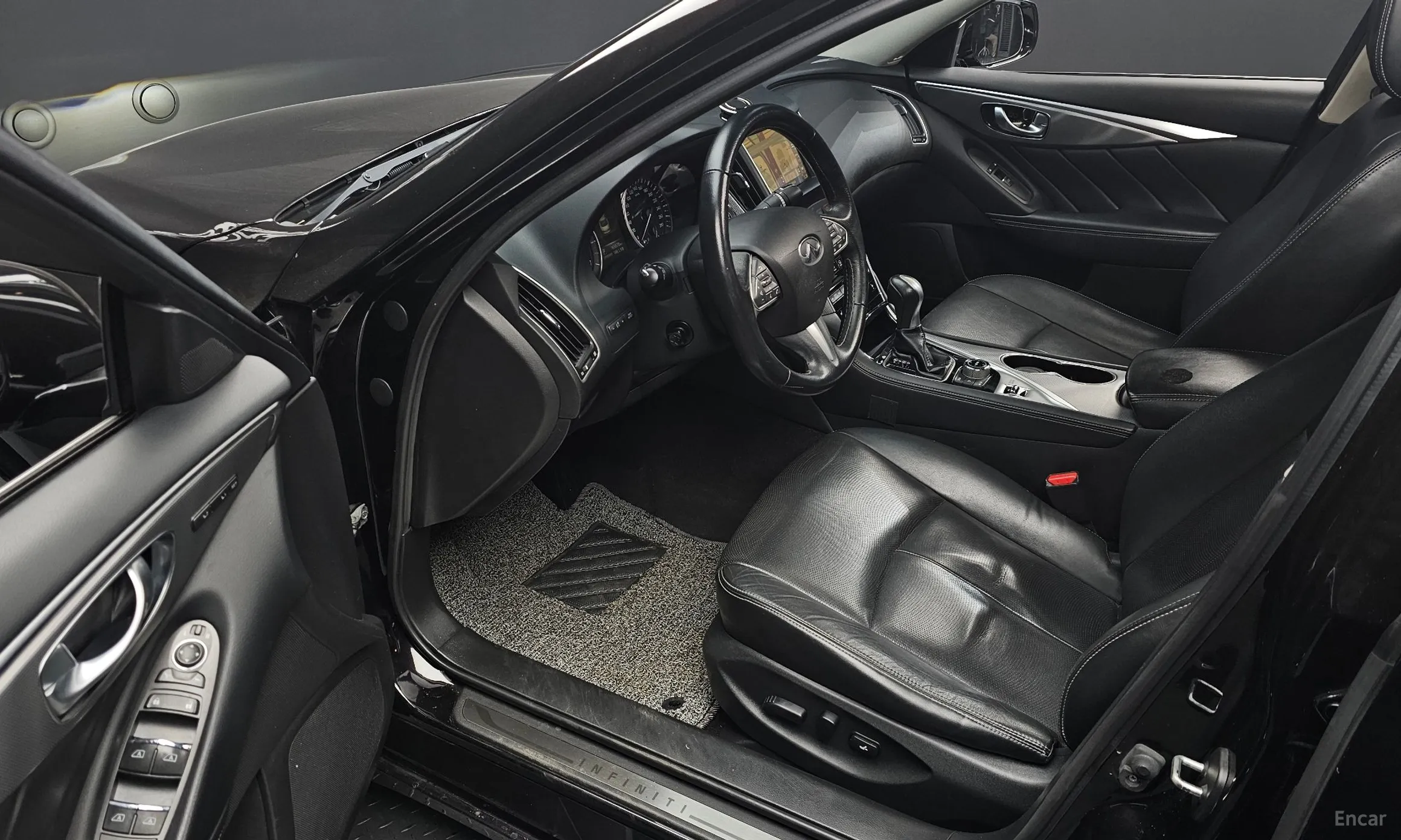 Infiniti Q50 превью 11