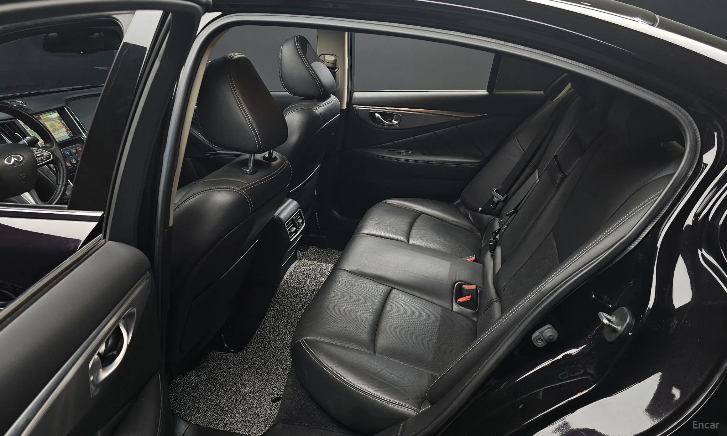 Infiniti Q50 превью 12