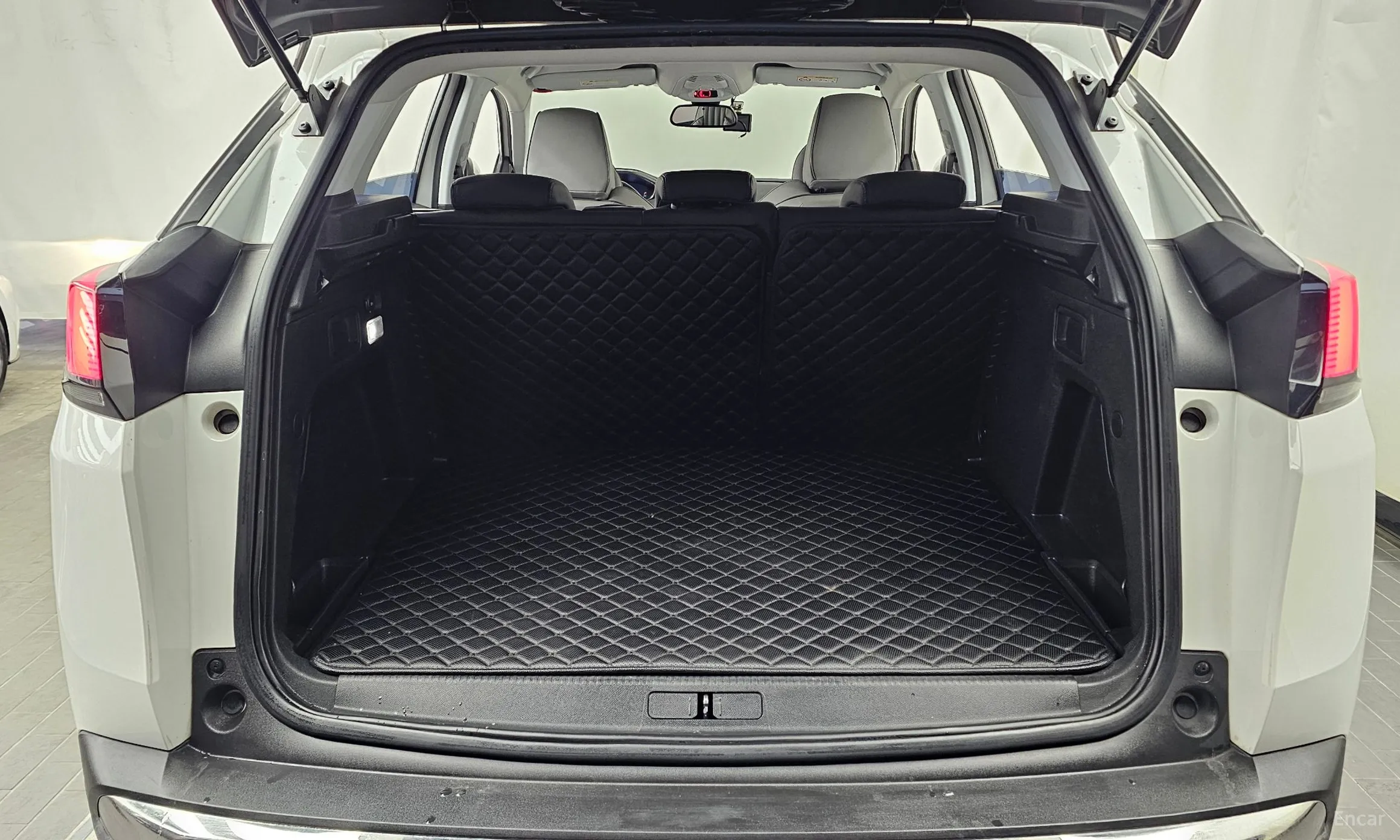 Peugeot 3008 2nd generation превью 20