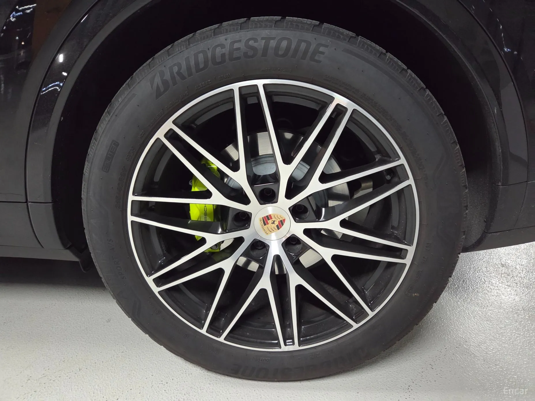 Porsche Cayenne (PO536) превью 19