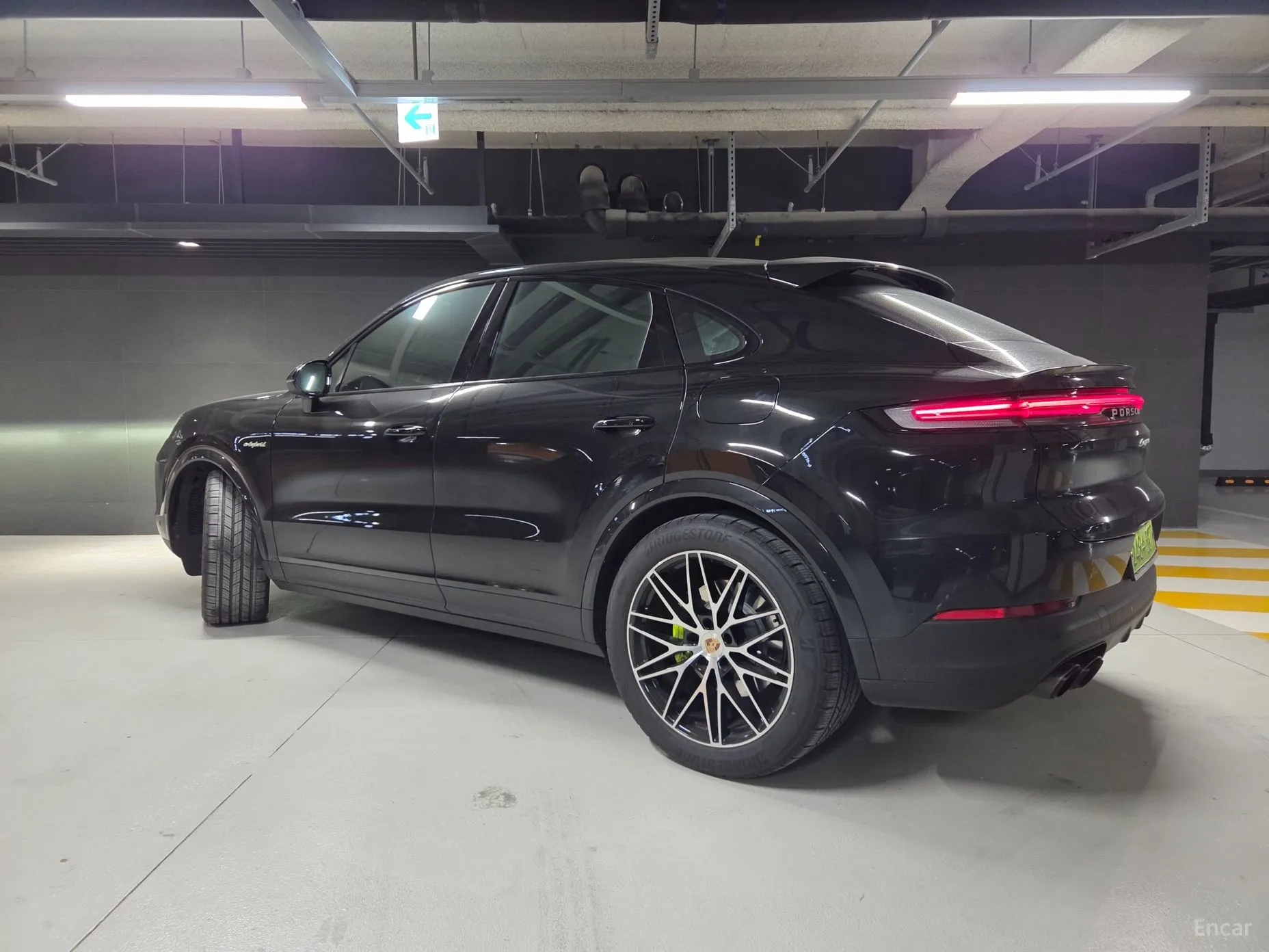 Porsche Cayenne (PO536) превью 3