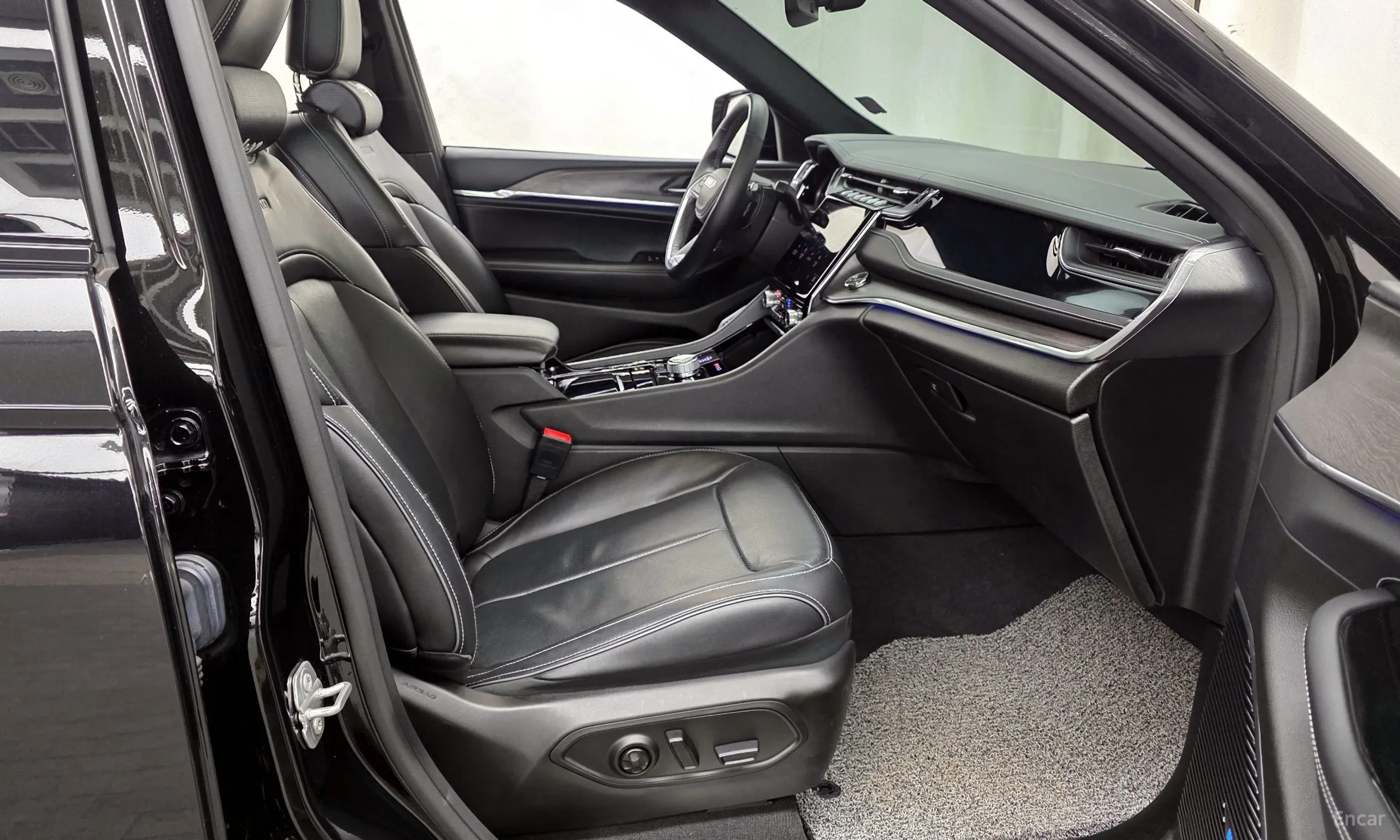 Jeep Grand Cherokee (WL) превью 11