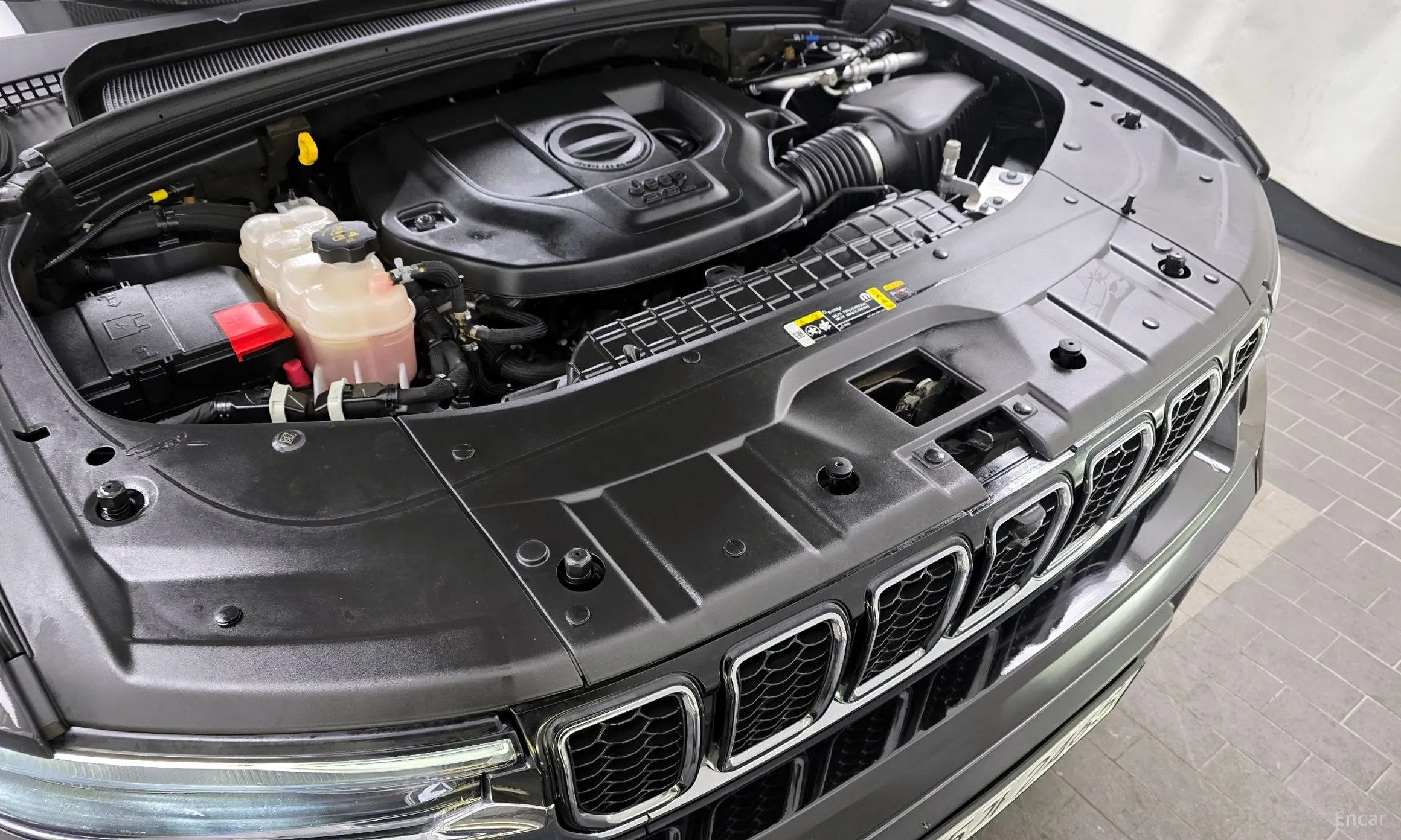 Jeep Grand Cherokee (WL) превью 6