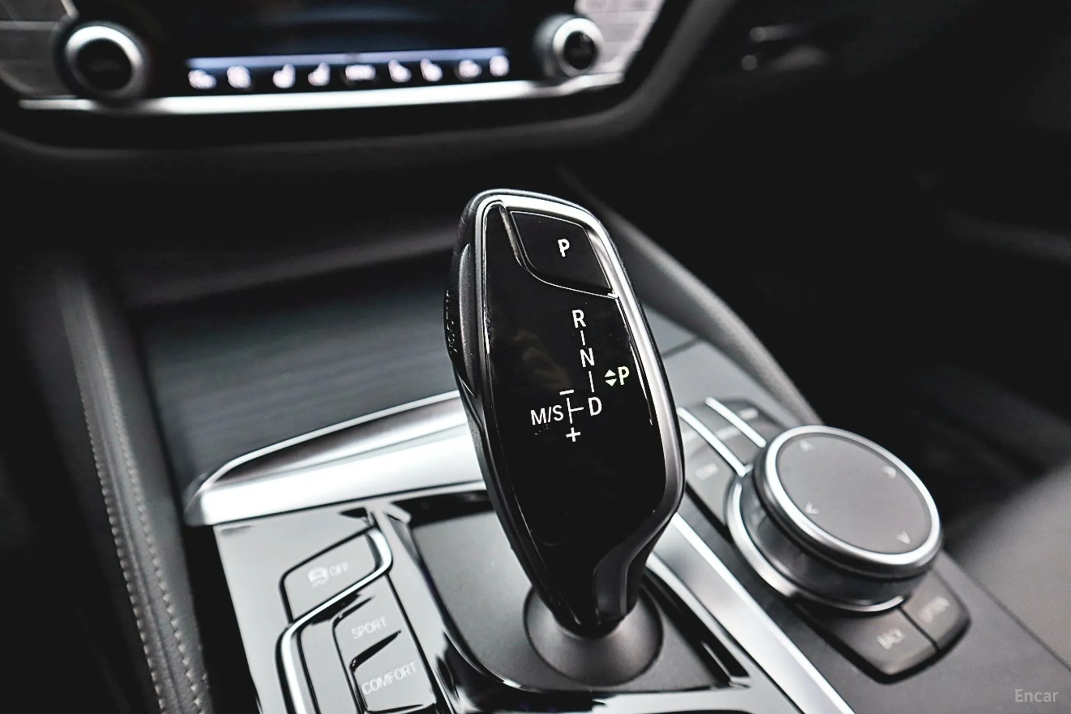 BMW 6-Series GT (G32) превью 9