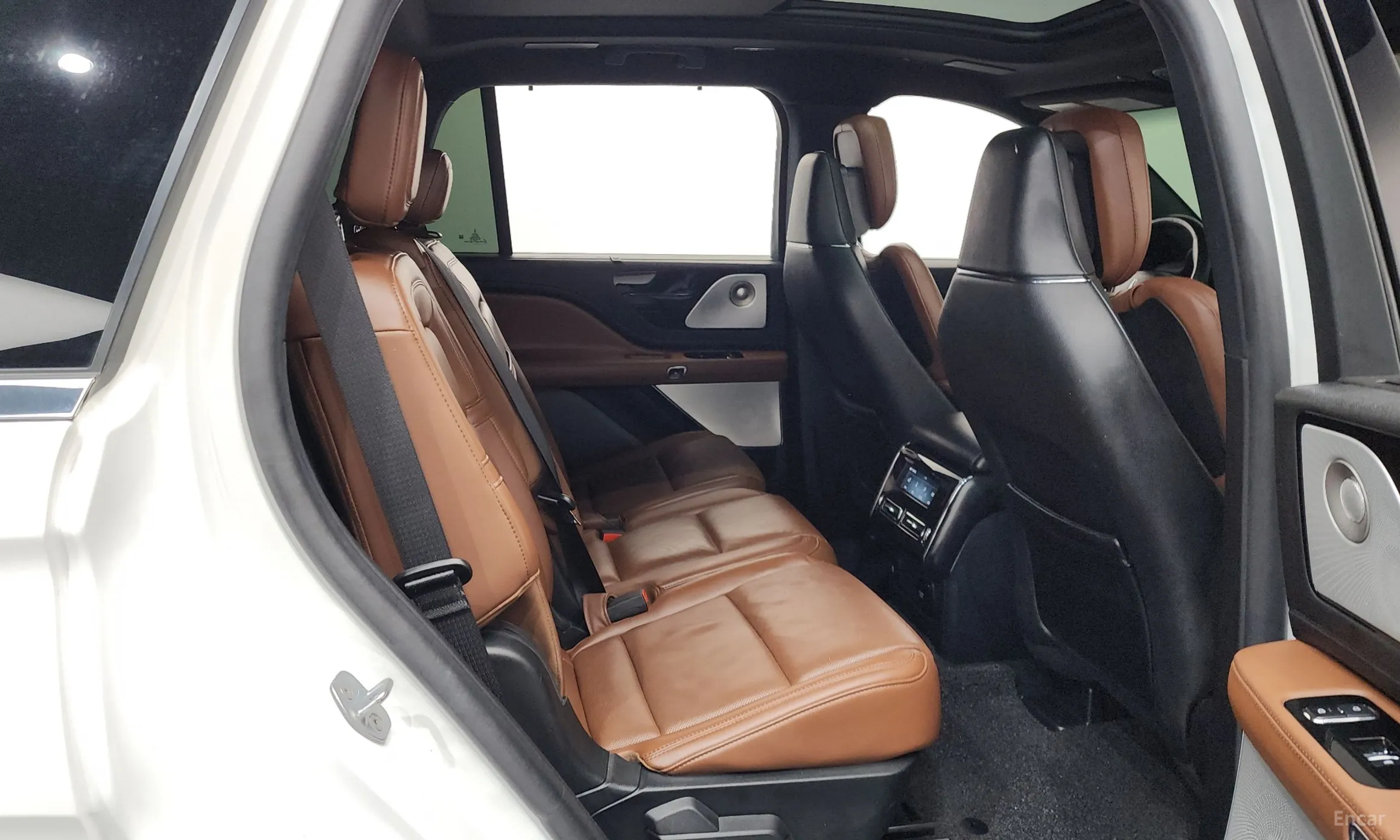 Lincoln Aviator 2nd Generation превью 12