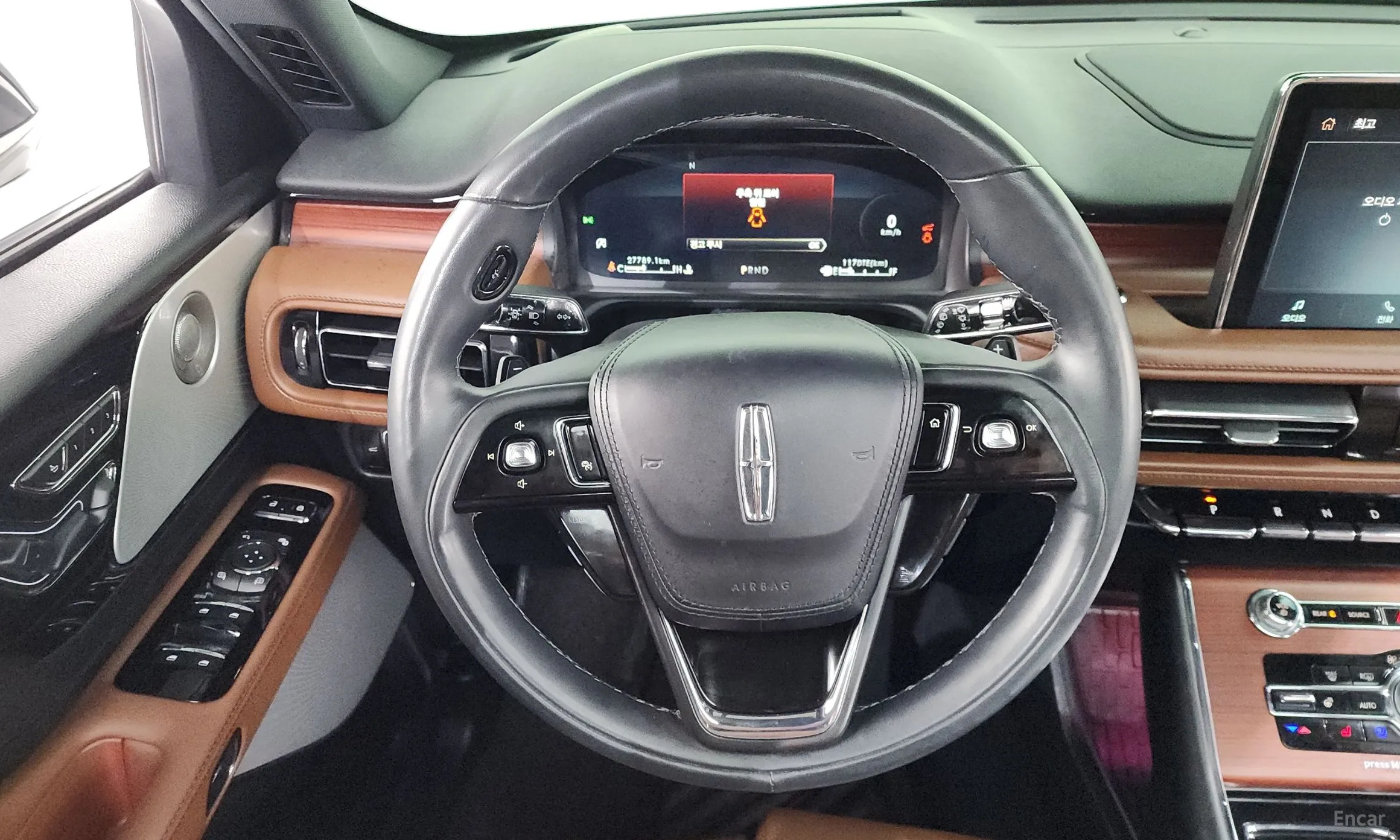 Lincoln Aviator 2nd Generation превью 13