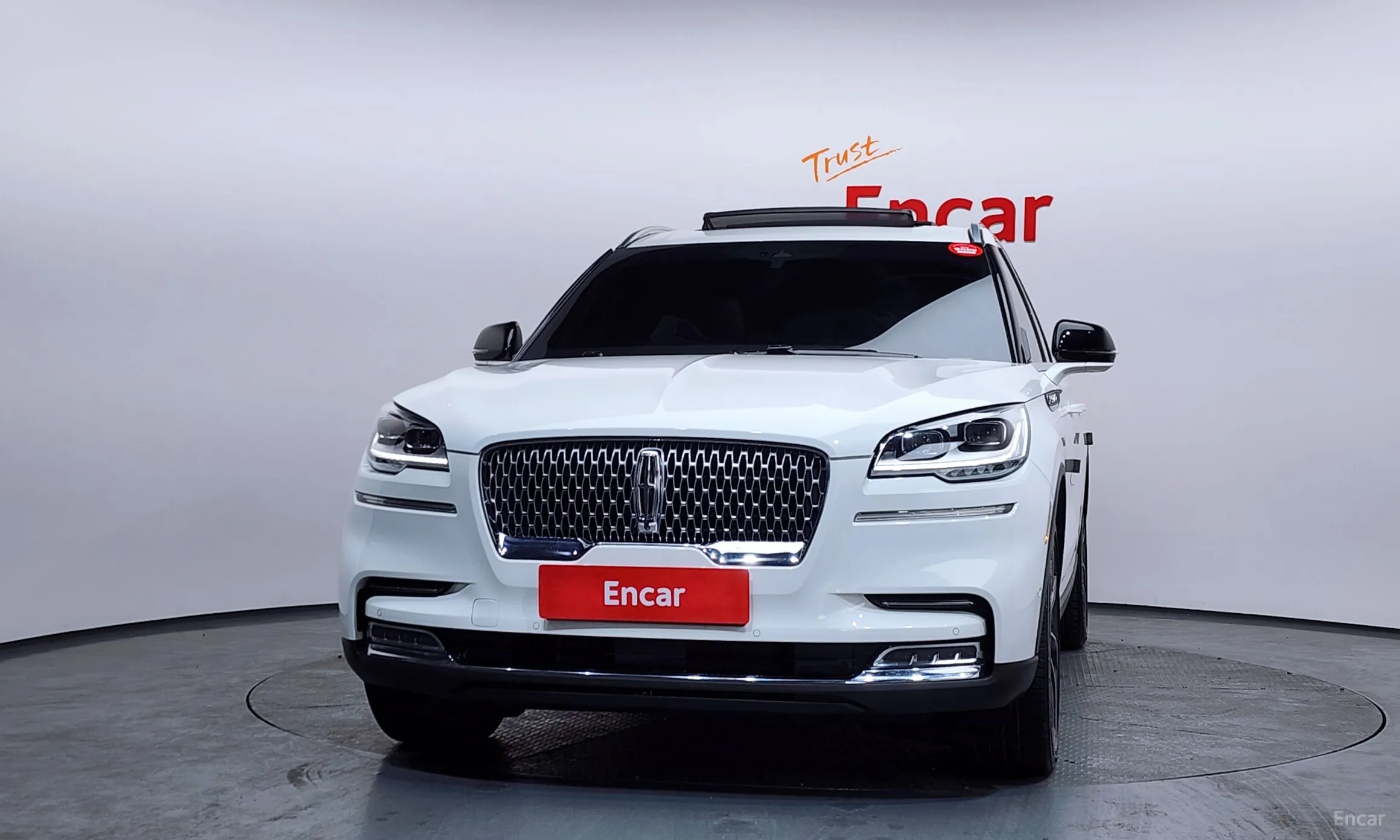 Lincoln Aviator 2nd Generation превью 3