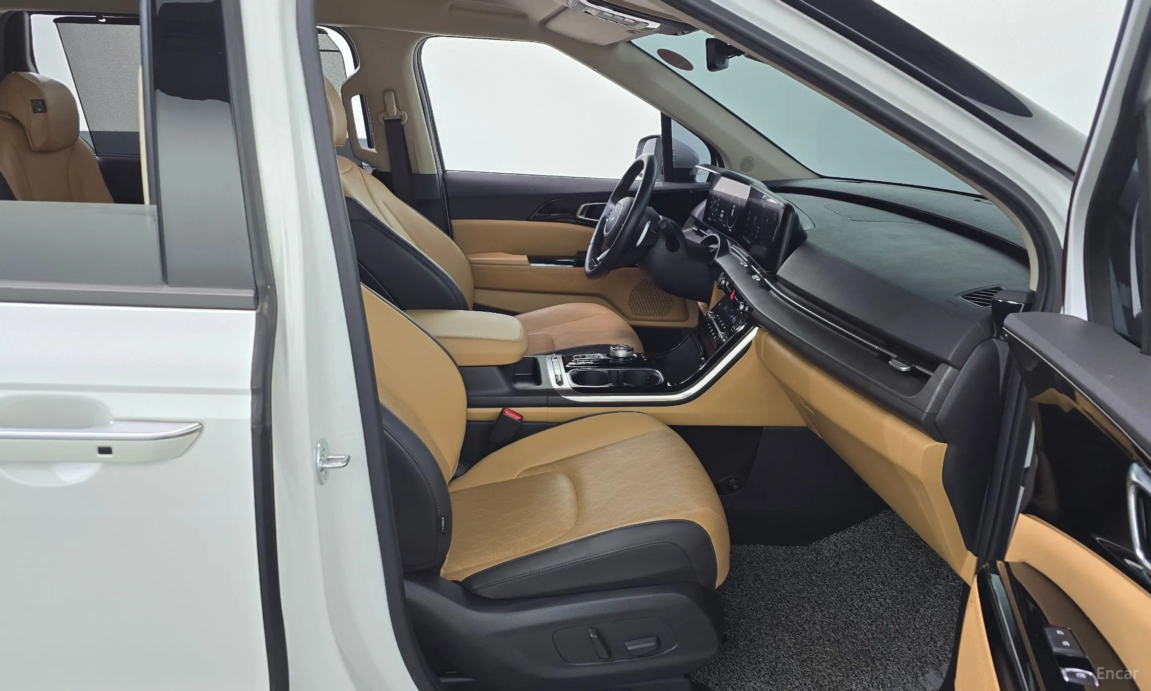 Kia Carnival Gen 4 превью 11