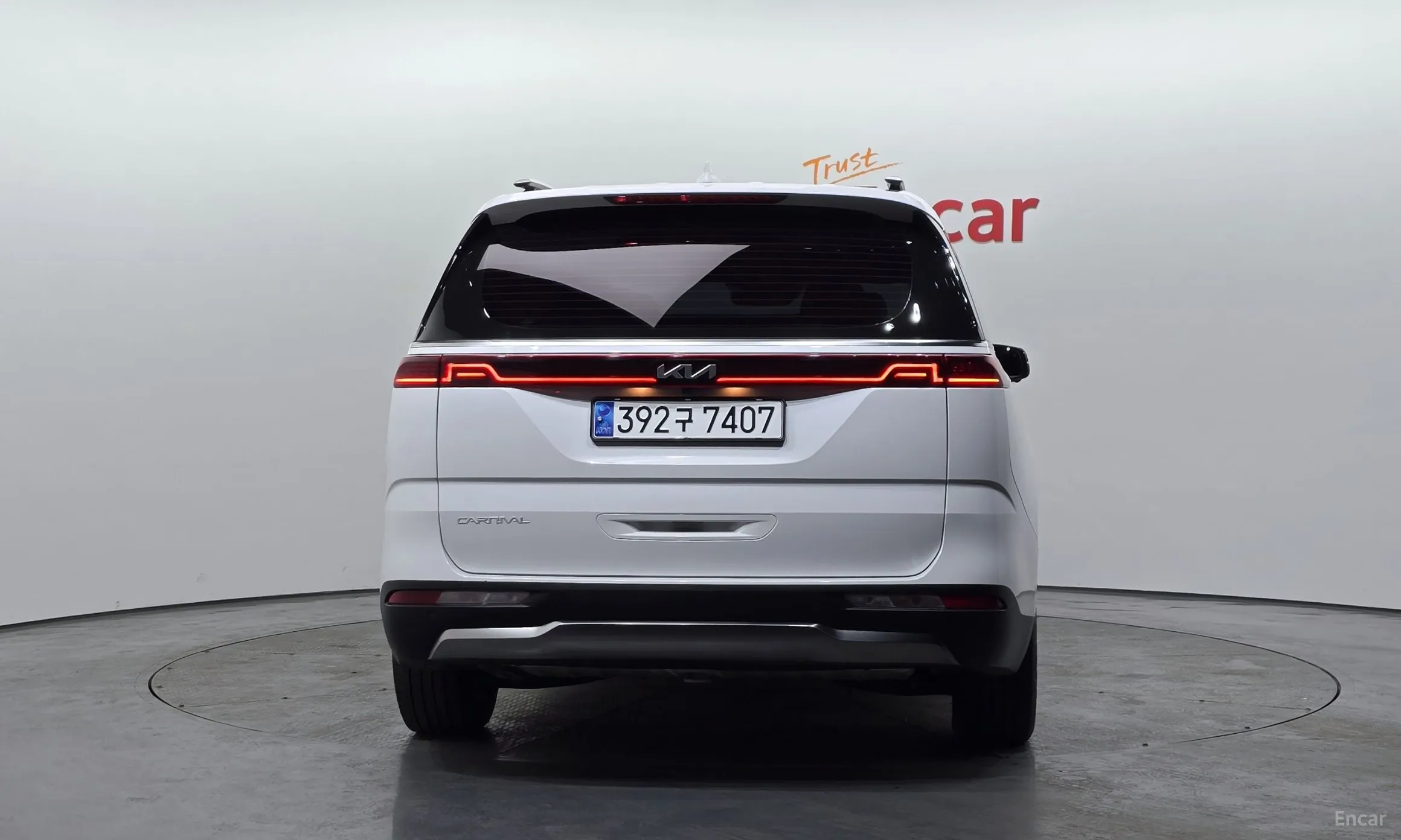 Kia Carnival Gen 4 превью 4