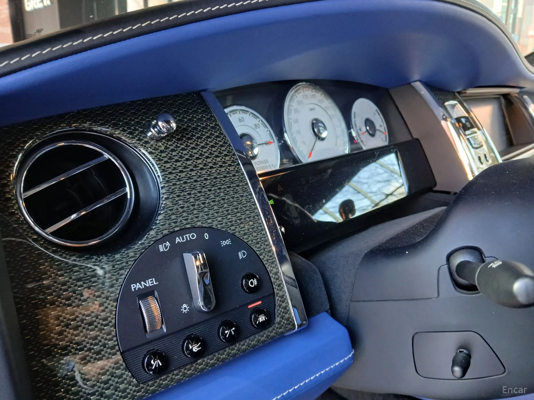 Rolls-Royce Ghost превью 14