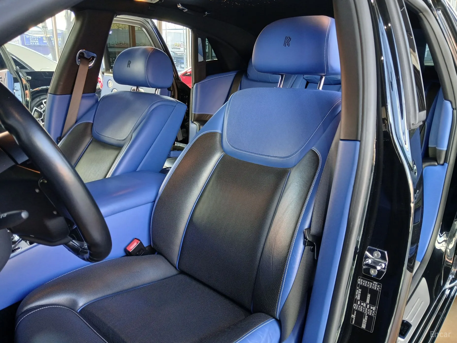 Rolls-Royce Ghost превью 9
