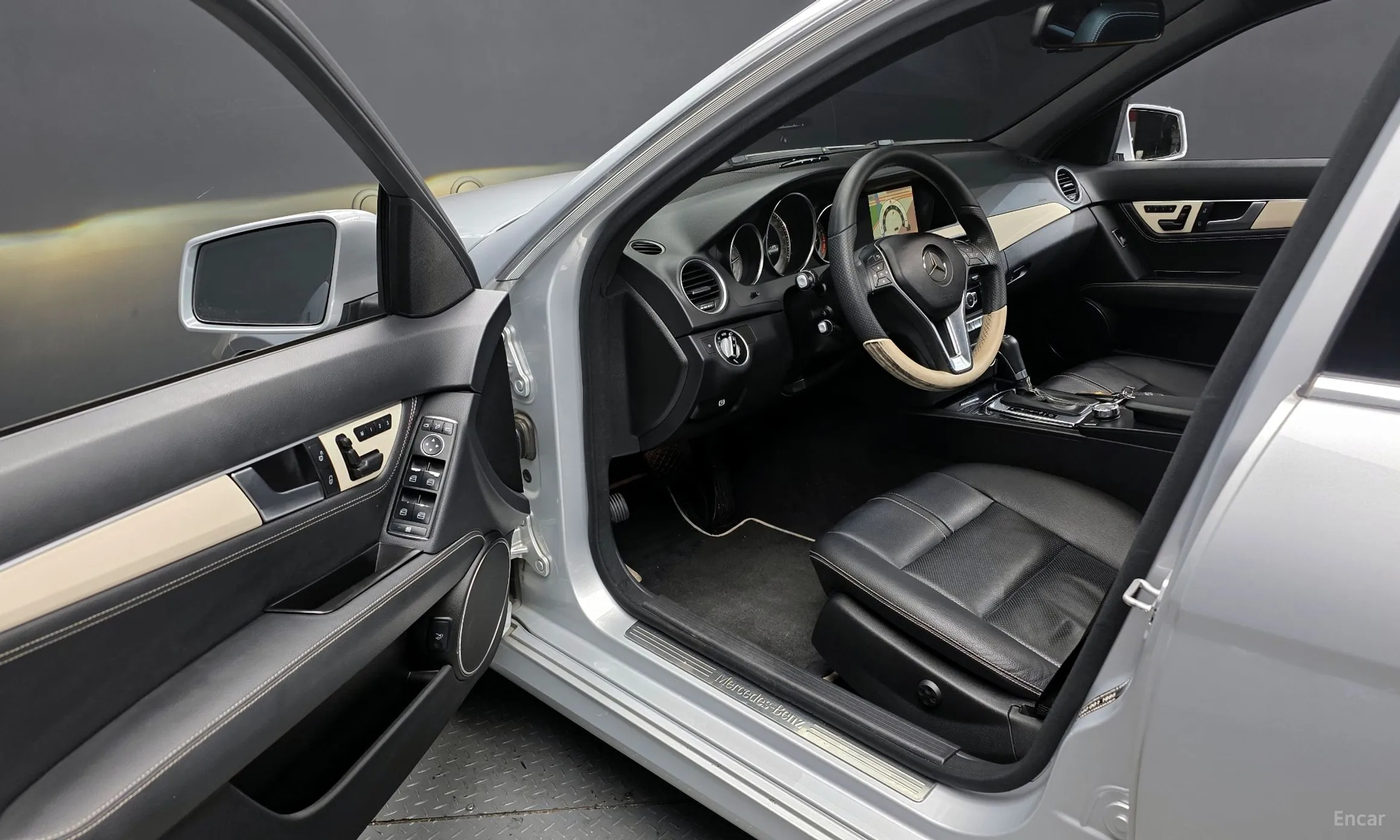 Mercedes Benz C-Class W204 превью 11