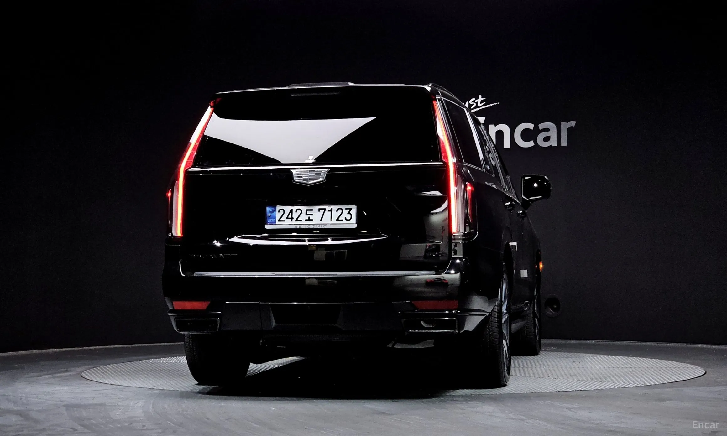 Cadillac Escalade 5th Generation превью 4