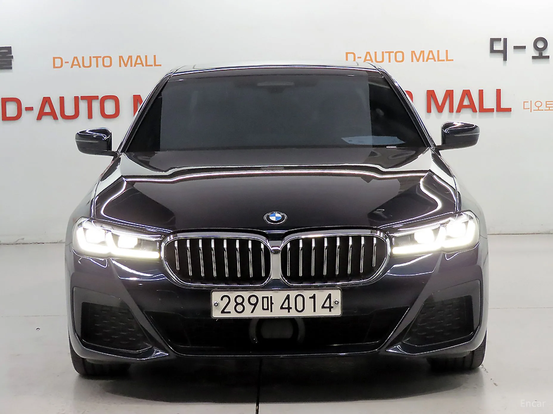 BMW 5 Series (G30) превью 3