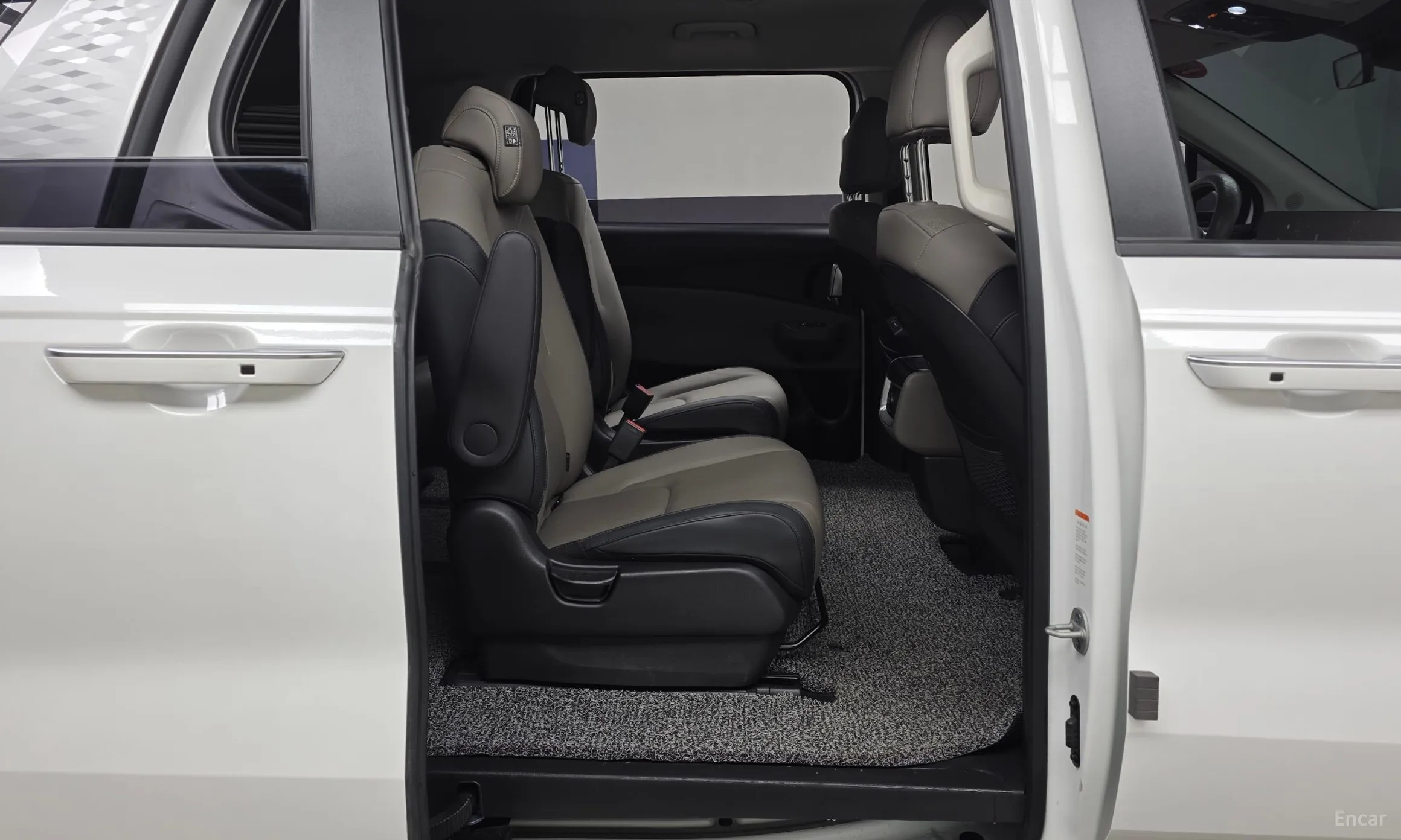 Kia Carnival 4th Generation превью 12