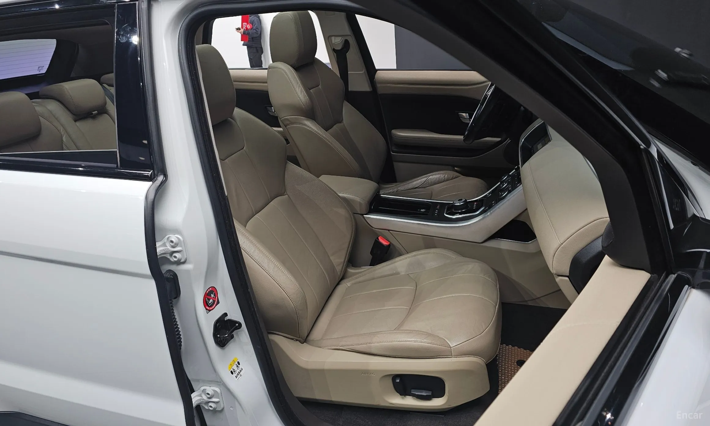 Land Rover Range Rover Evoque превью 10