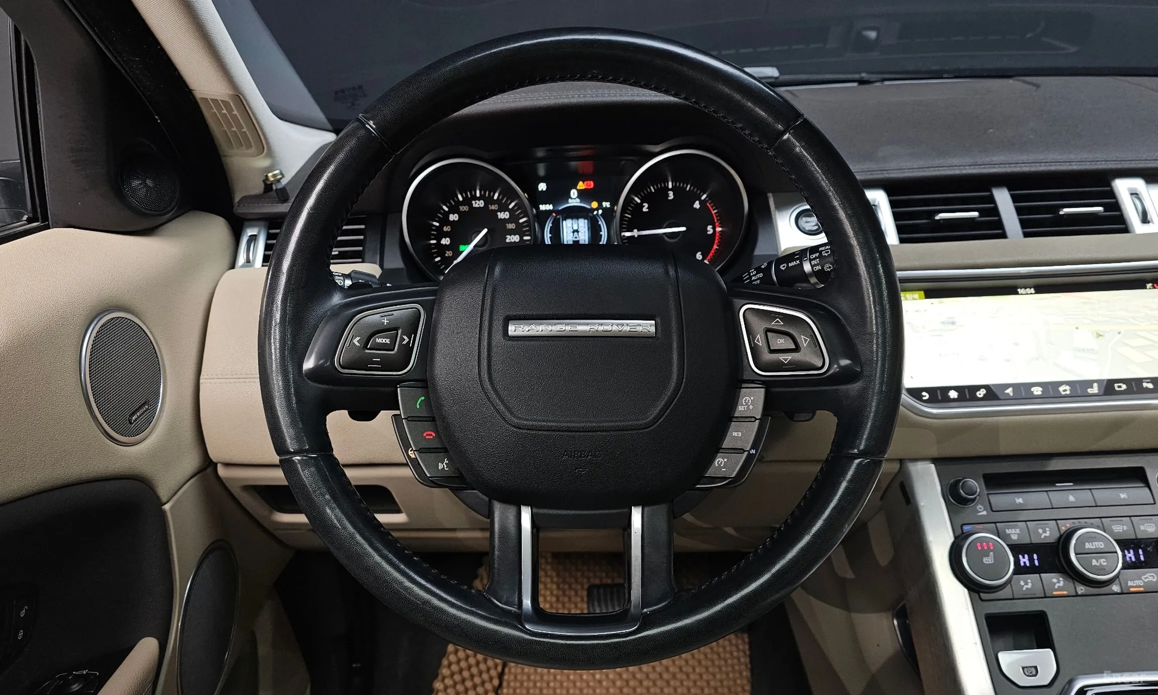 Land Rover Range Rover Evoque превью 13