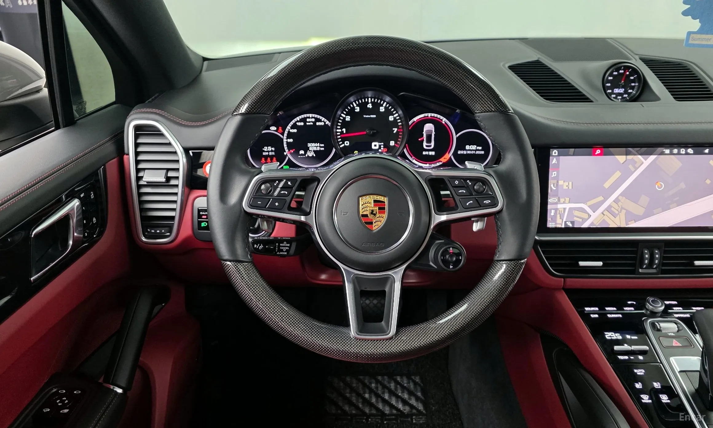 Porsche Cayenne (PO536) превью 13