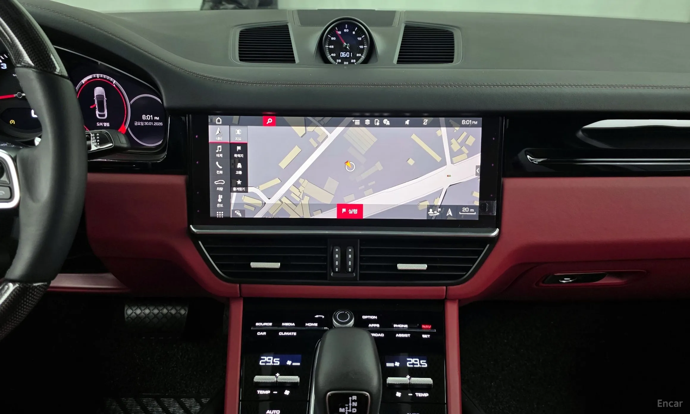 Porsche Cayenne (PO536) превью 14