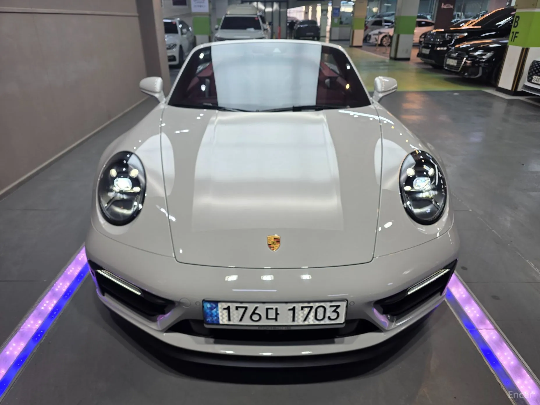Porsche 911 (992) превью 3