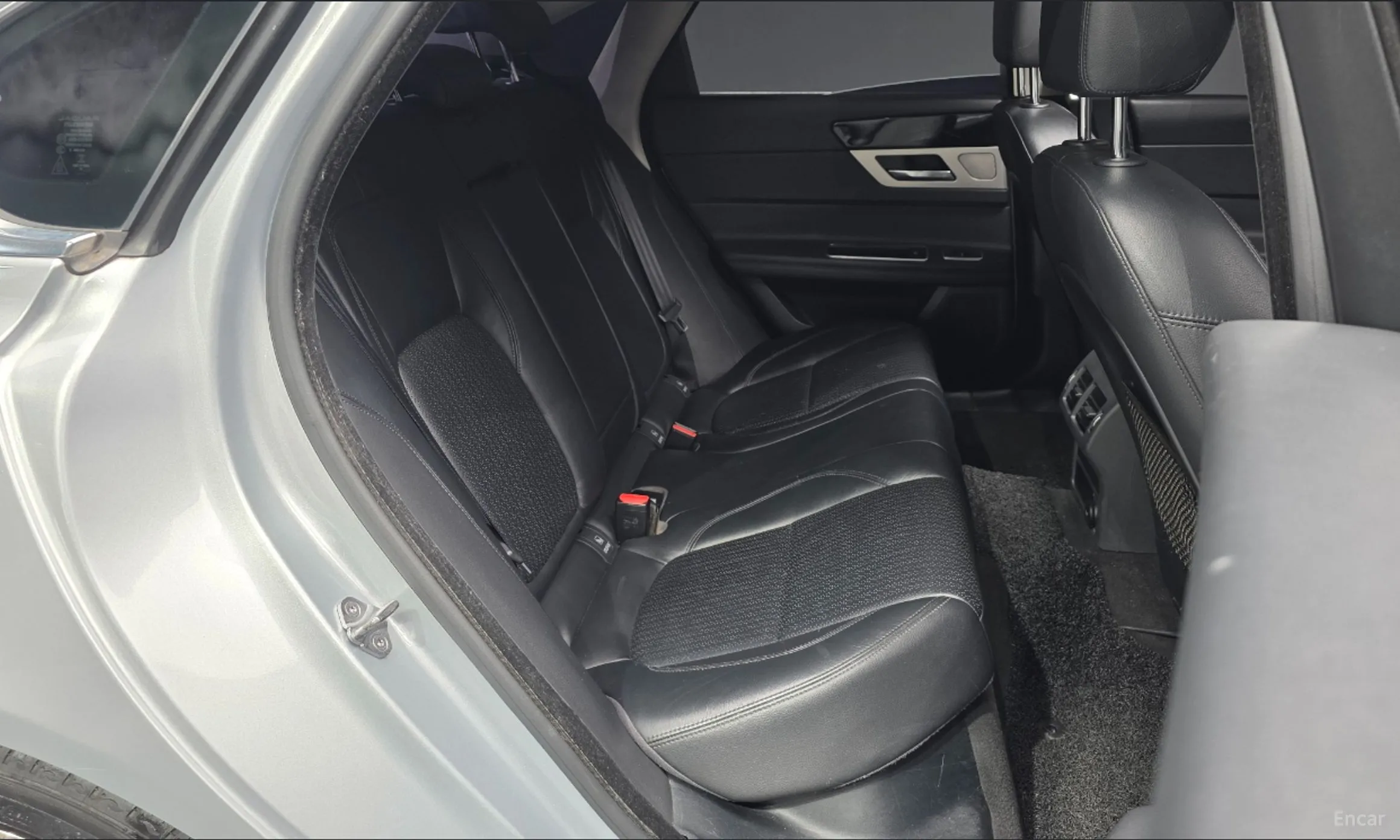 Jaguar XF (x260) превью 12