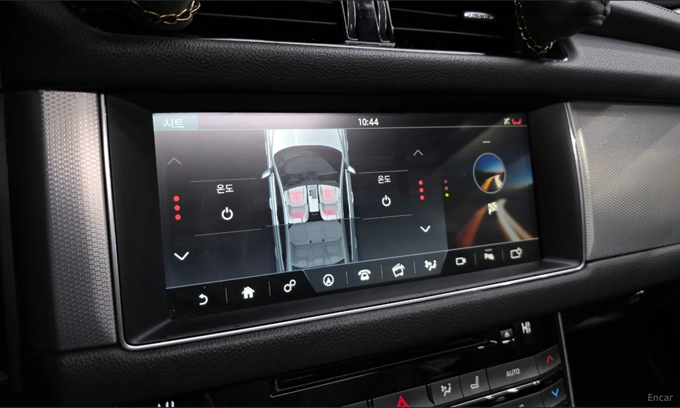 Jaguar XF (x260) превью 16