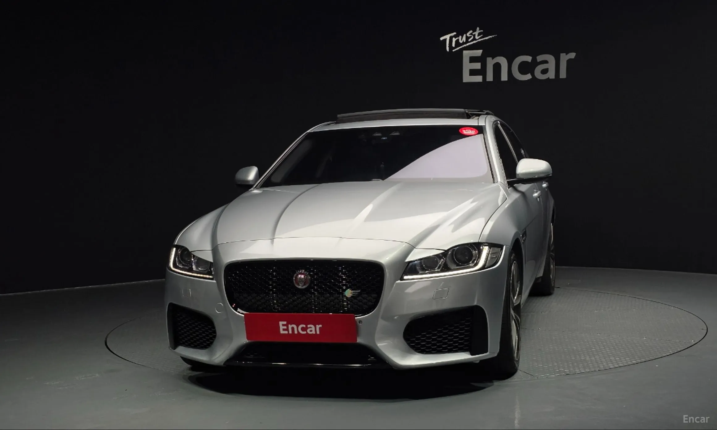 Jaguar XF (x260) превью 3