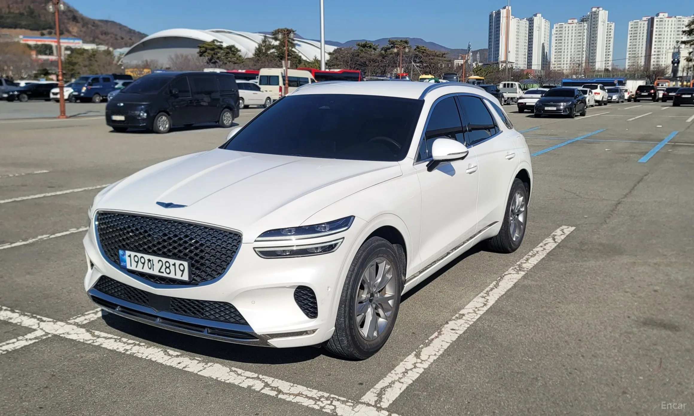 Genesis GV70 превью 4