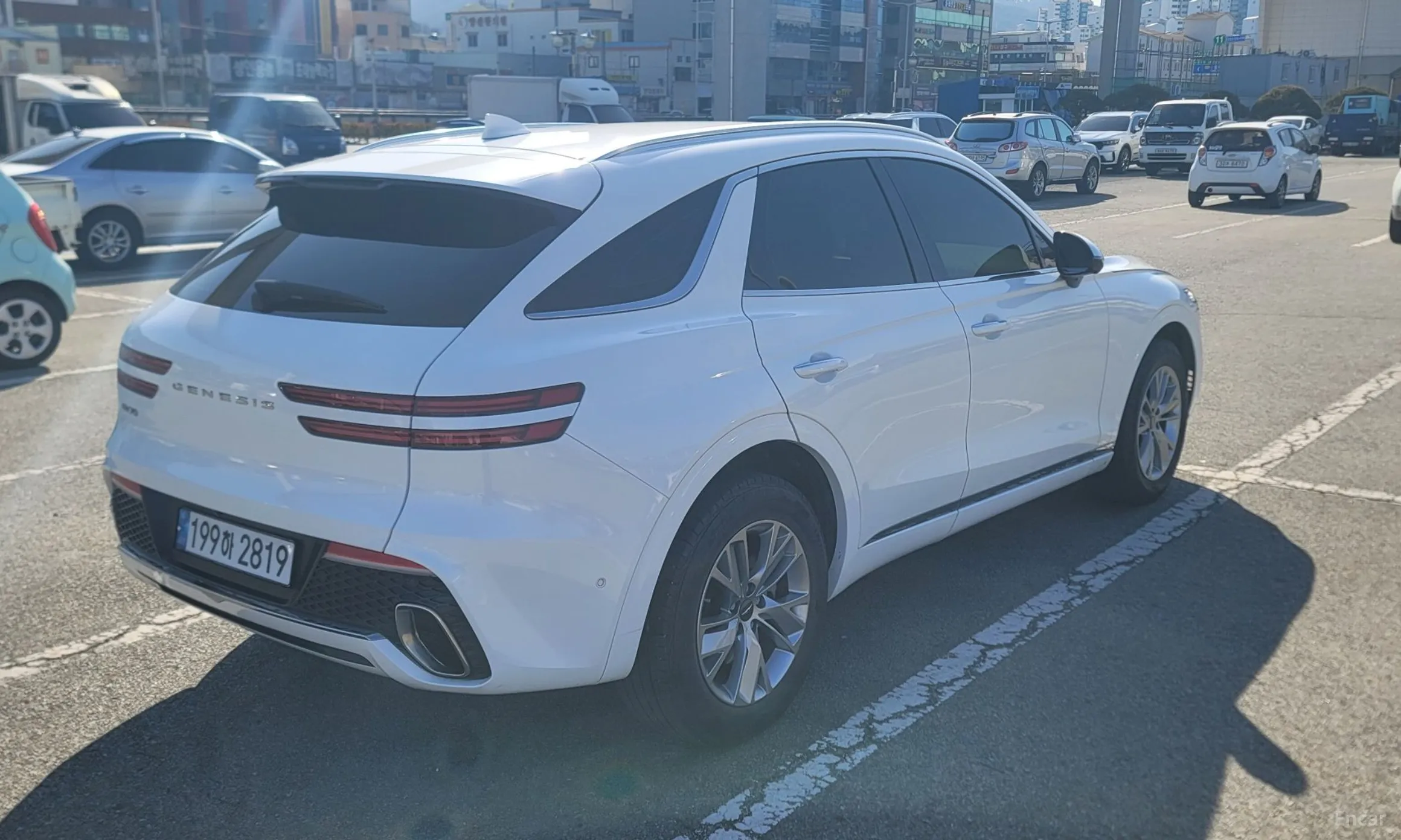 Genesis GV70 превью 7