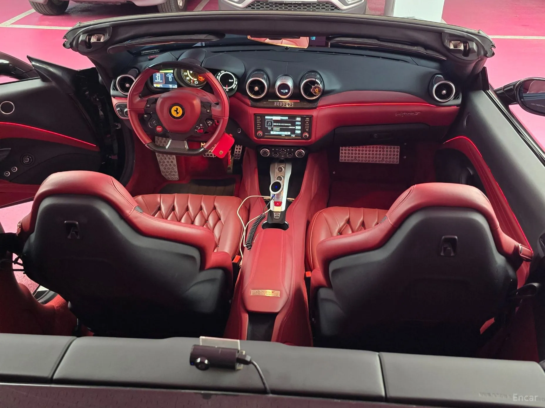 Ferrari California превью 10