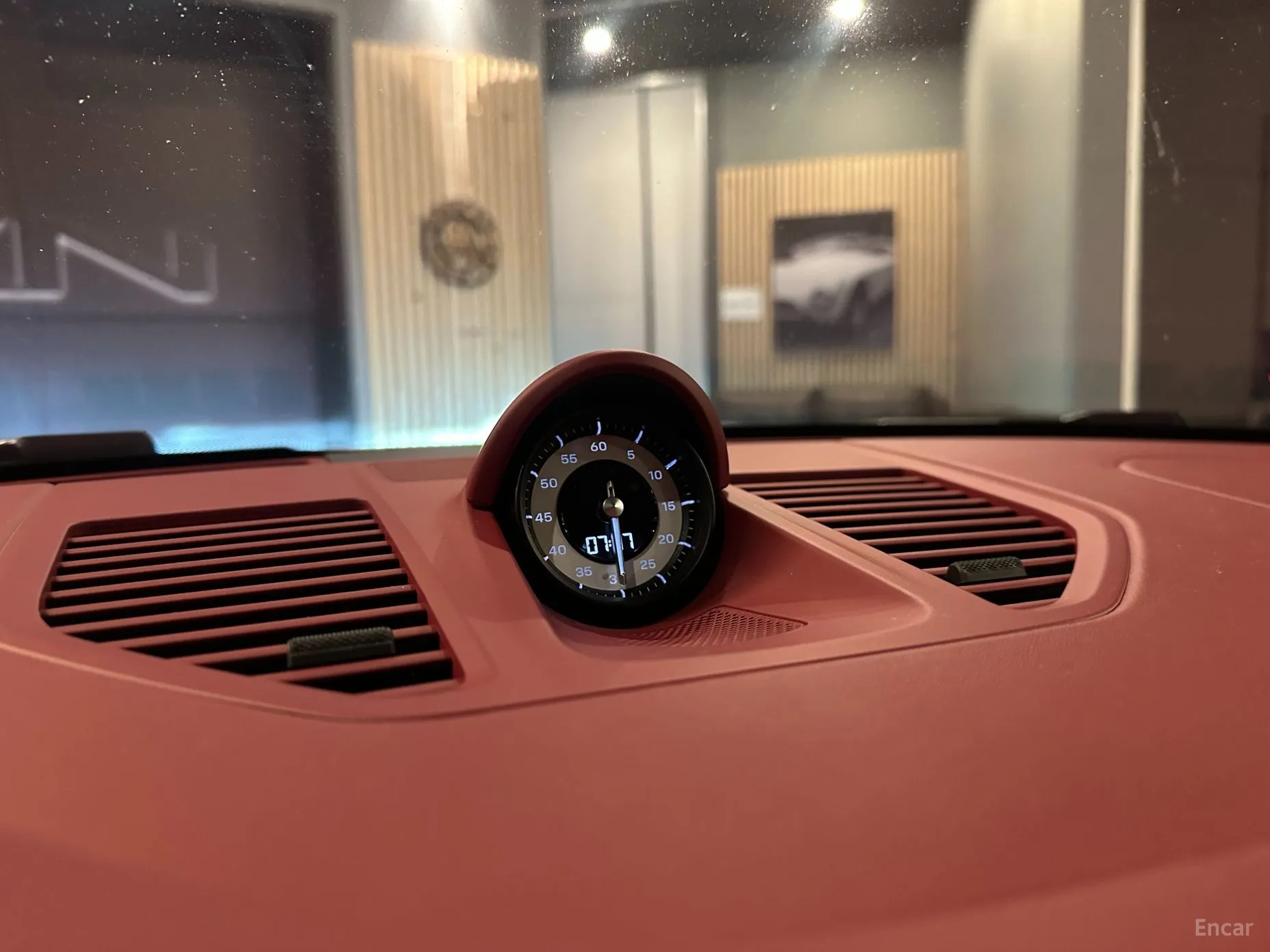 Porsche 911 (992) превью 14