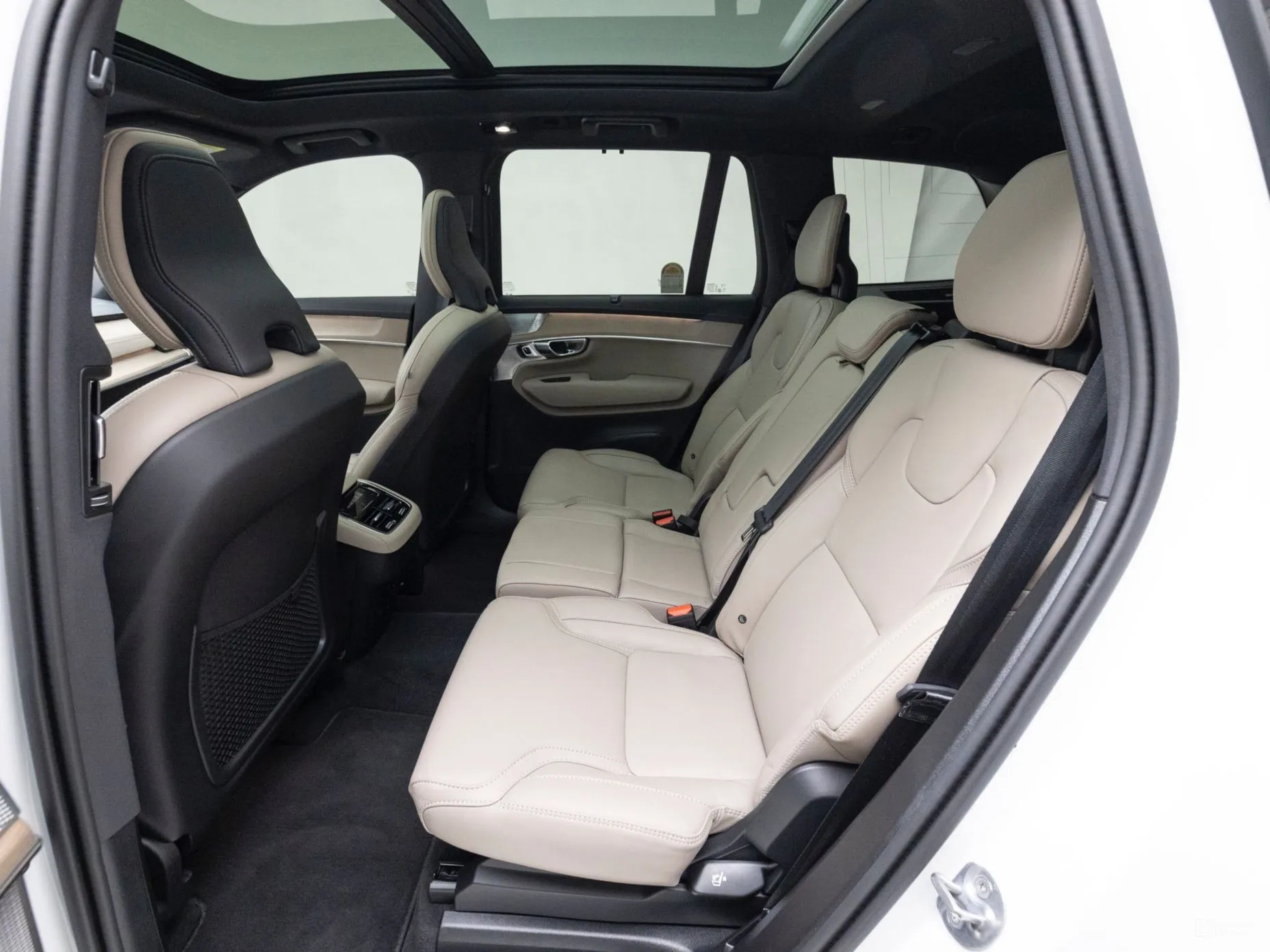 Volvo XC90 Gen 2 превью 11