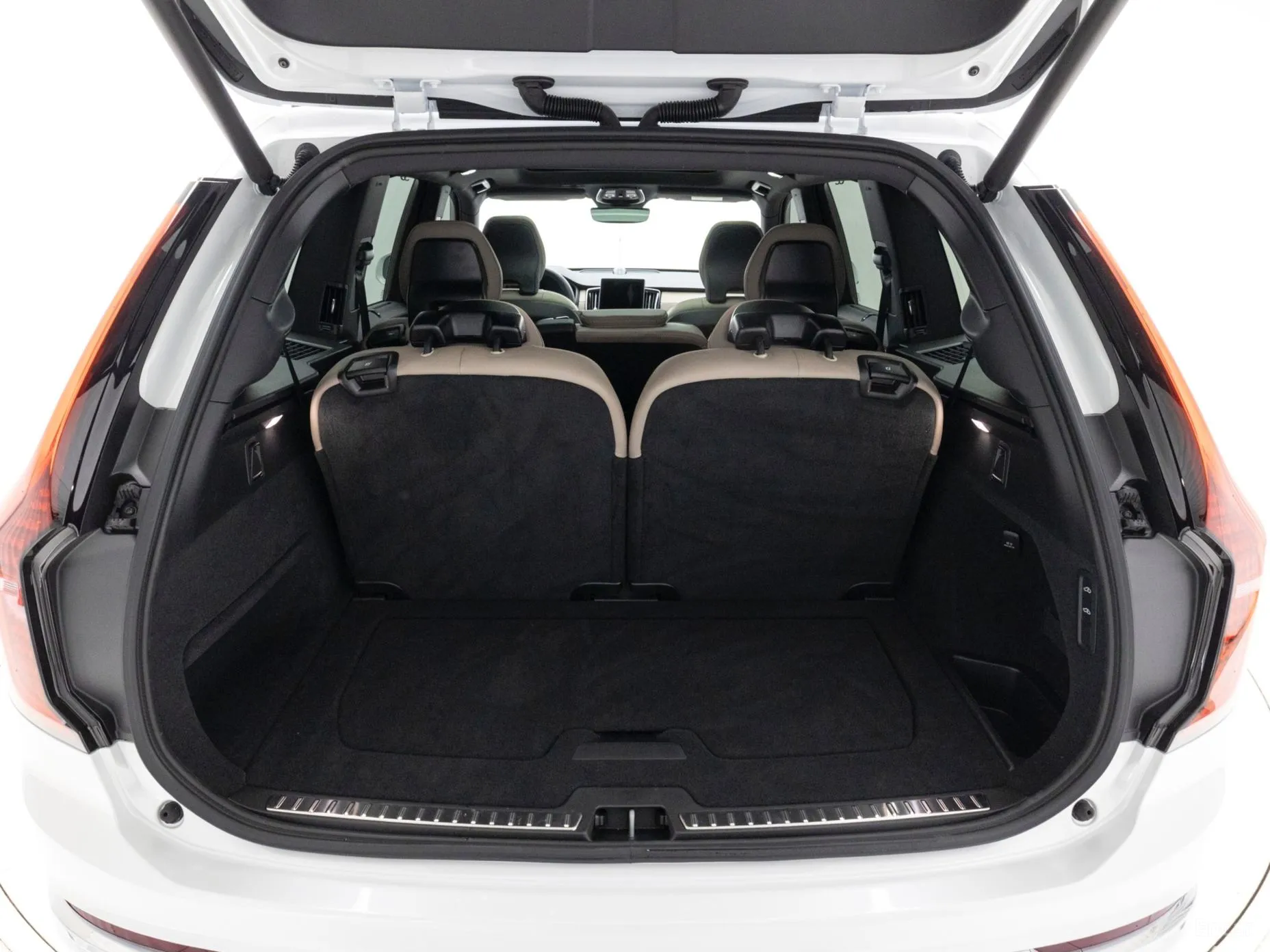 Volvo XC90 Gen 2 превью 17