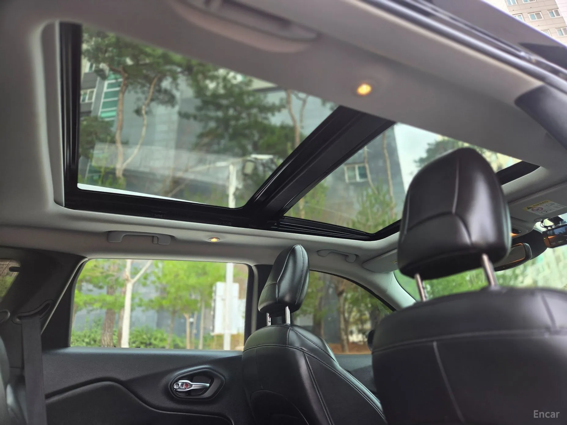 Jeep Cherokee (KL) превью 12