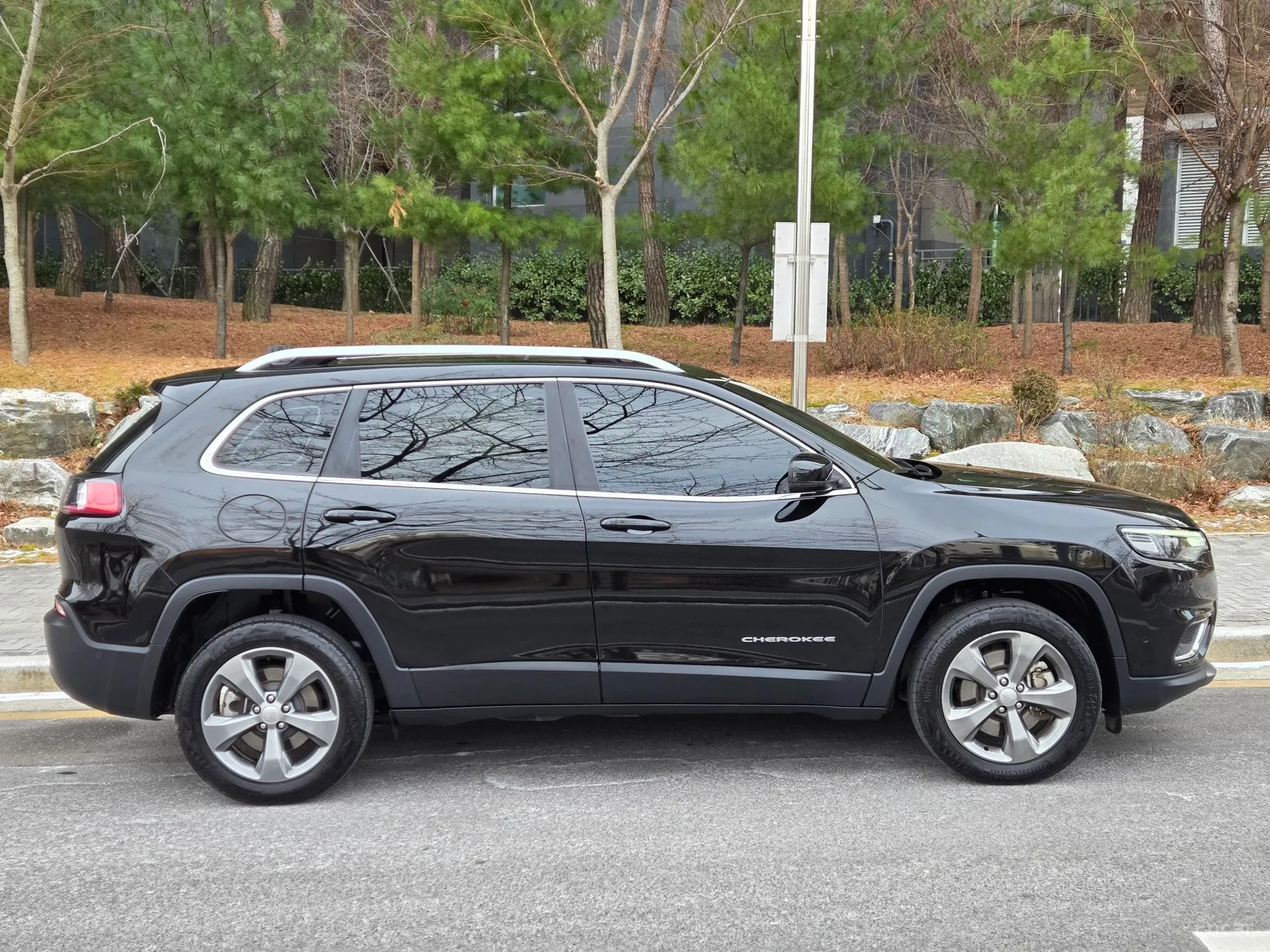 Jeep Cherokee (KL) превью 15