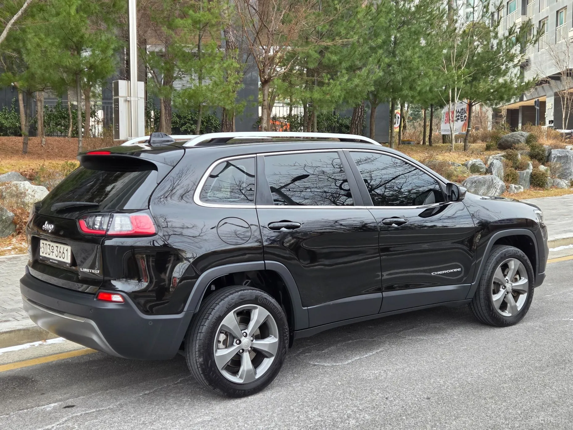 Jeep Cherokee (KL) превью 18