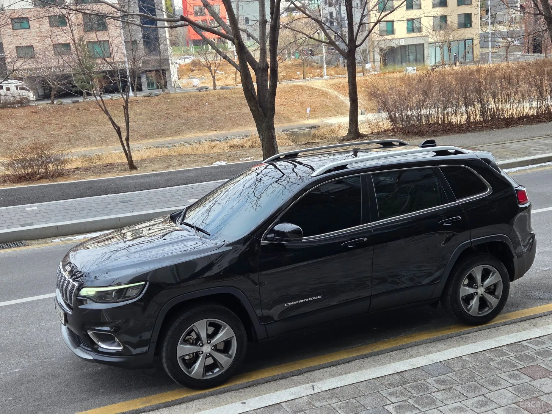 Jeep Cherokee (KL) превью 19