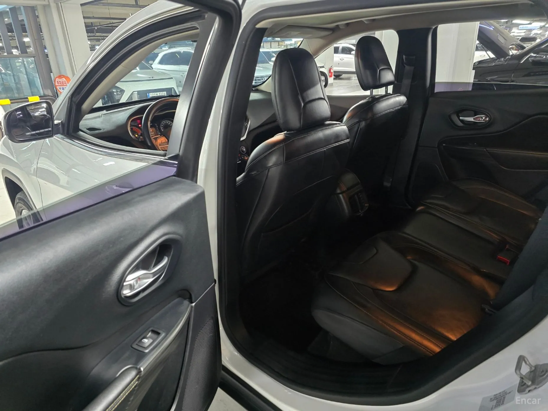 Jeep Cherokee (KL) превью 14