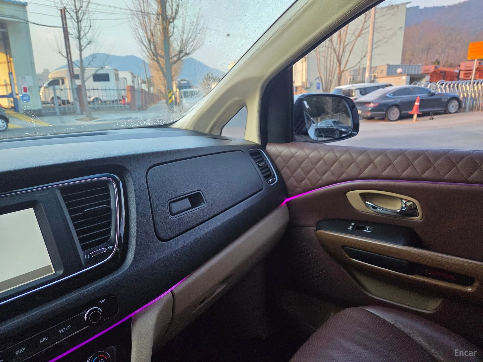 Kia Carnival превью 19