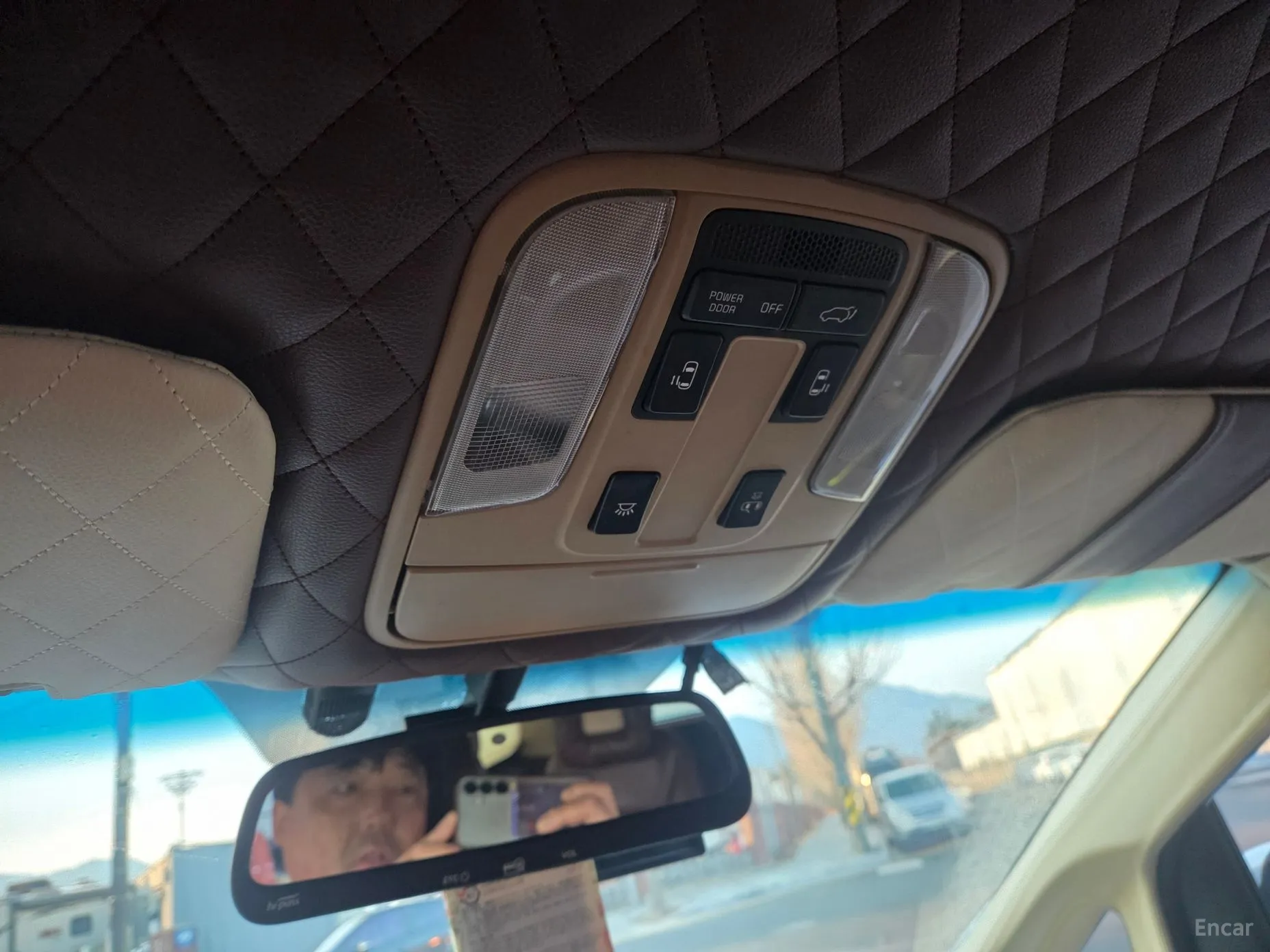 Kia Carnival превью 20