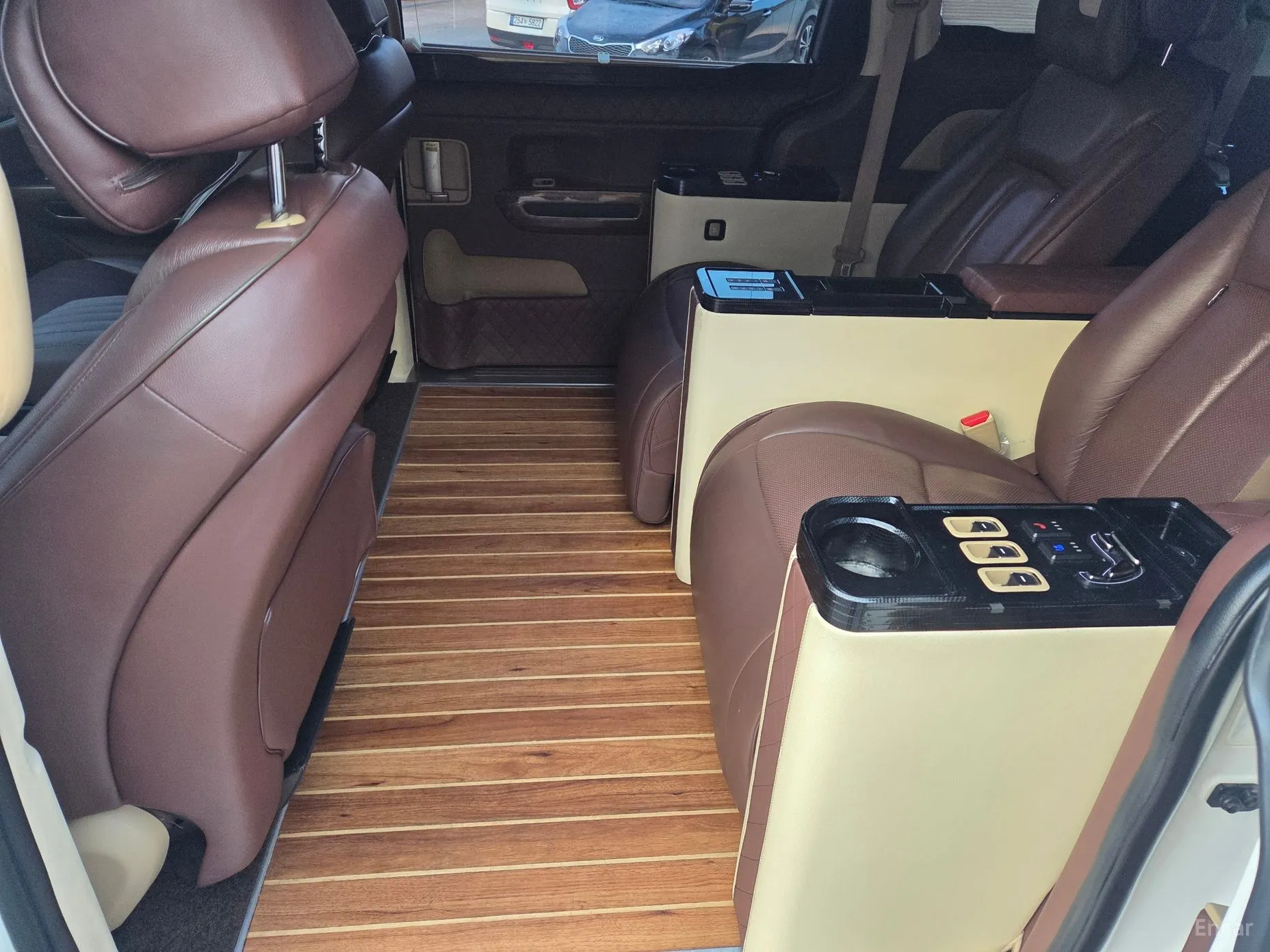 Kia Carnival превью 8