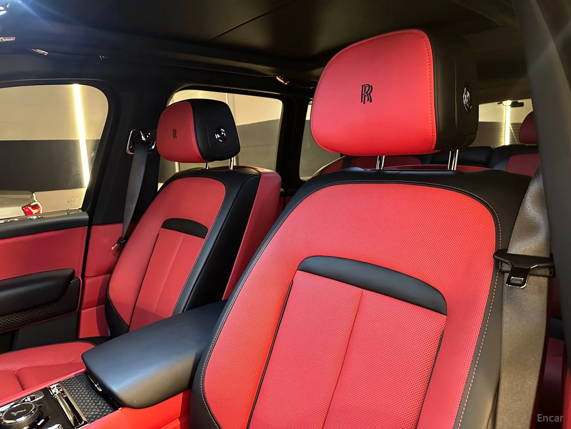 Rolls-Royce Cullinan превью 16