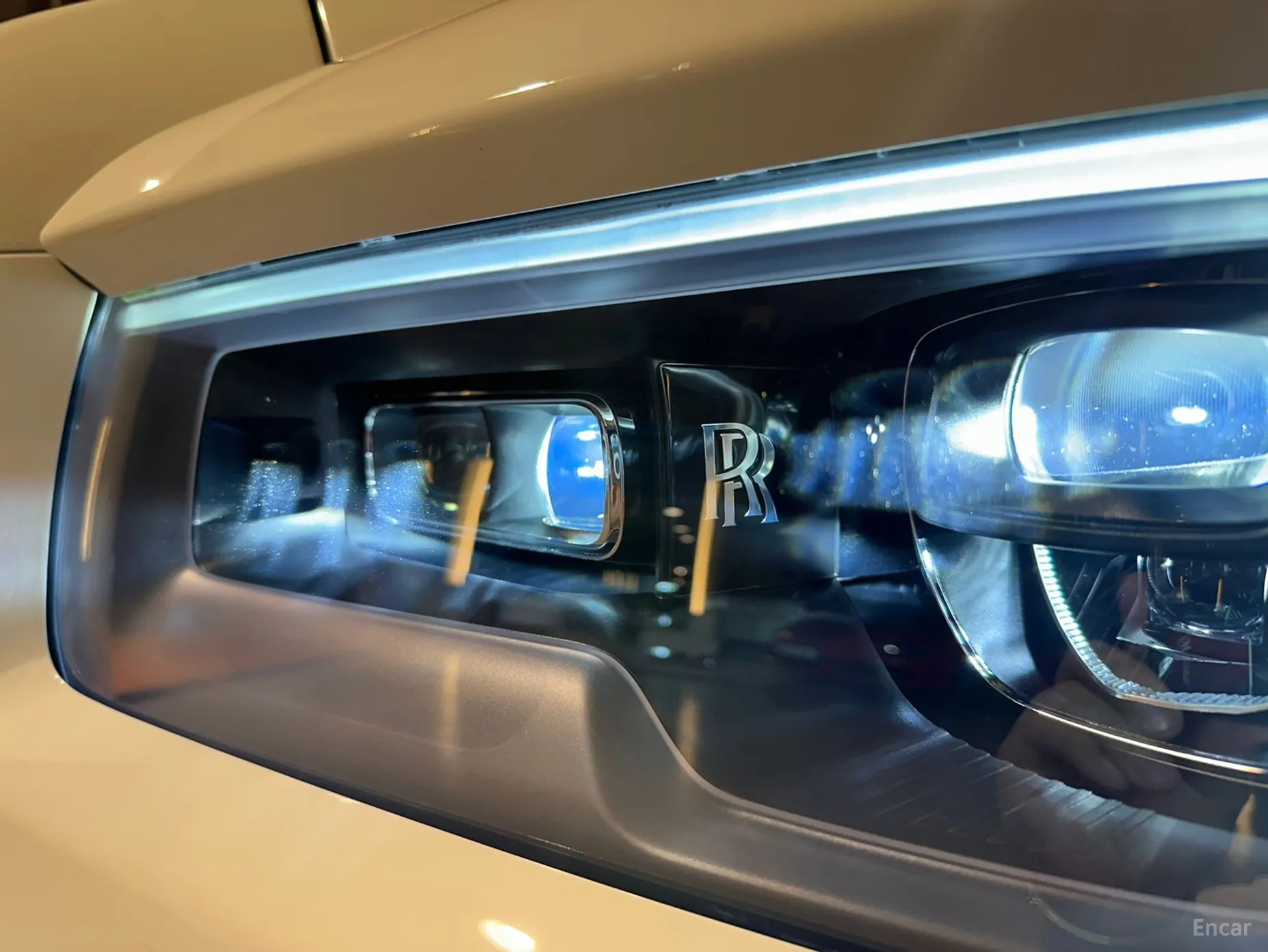 Rolls-Royce Cullinan превью 18
