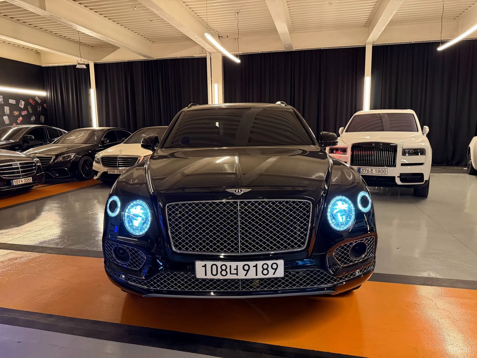 Bentley Bentayga превью 5