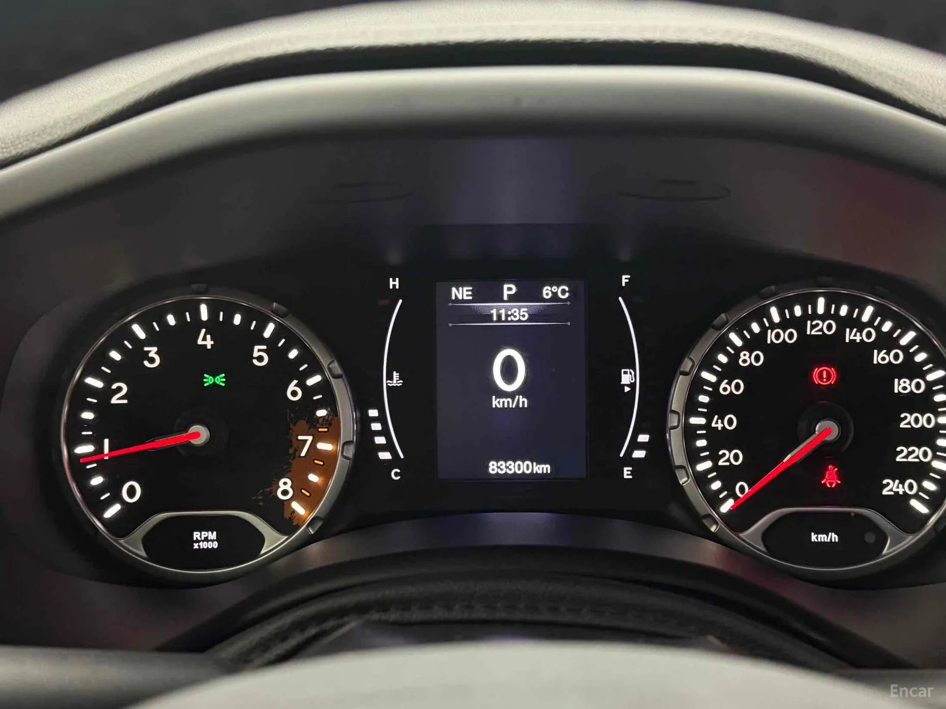 Jeep Renegade превью 12