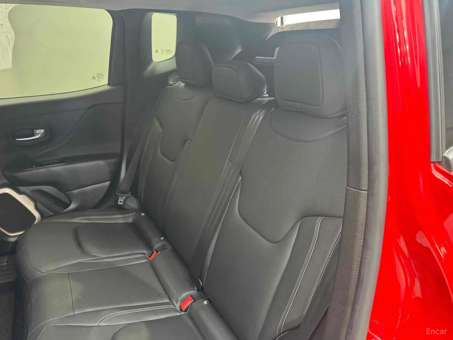 Jeep Renegade превью 8