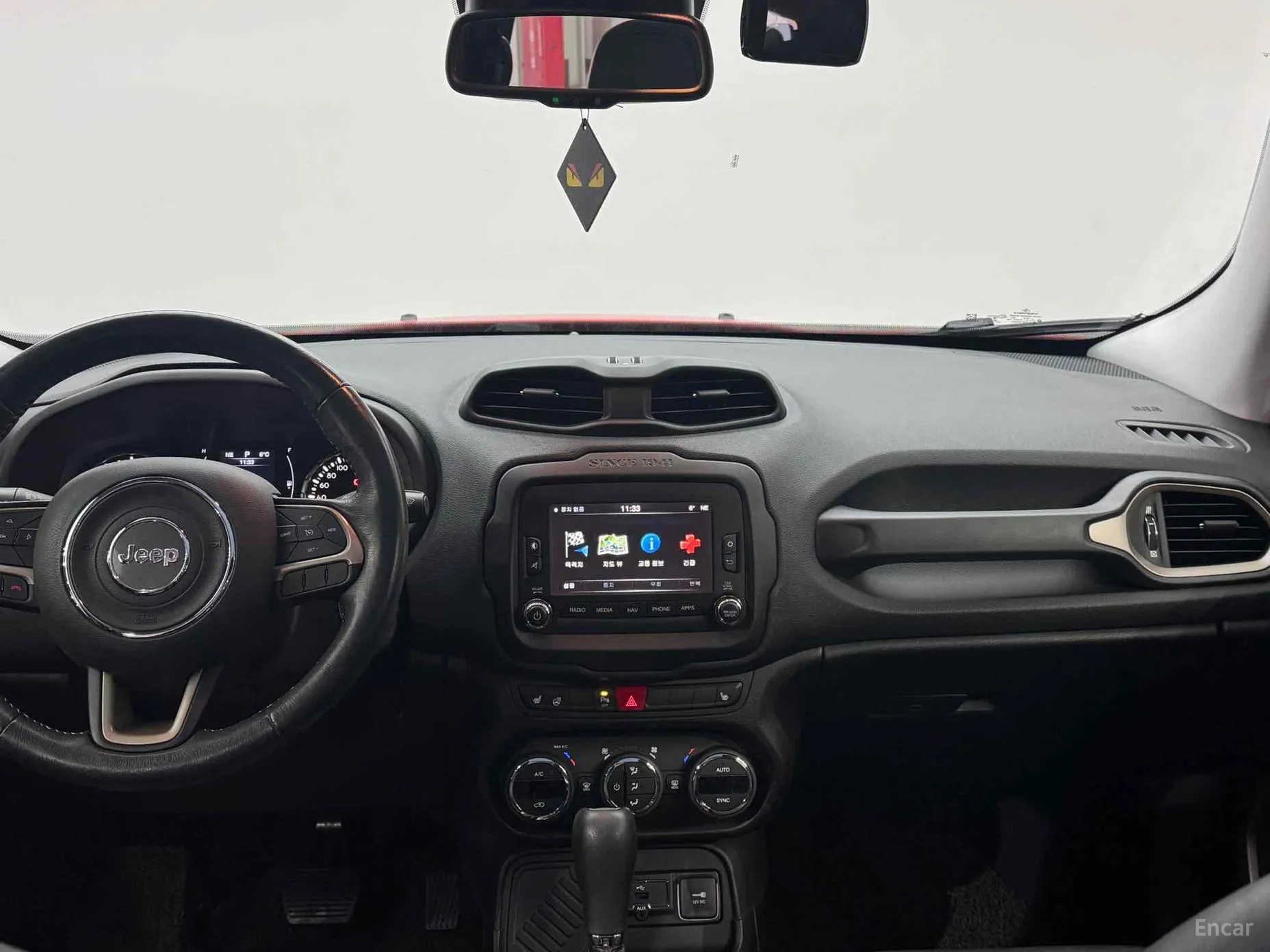 Jeep Renegade превью 9